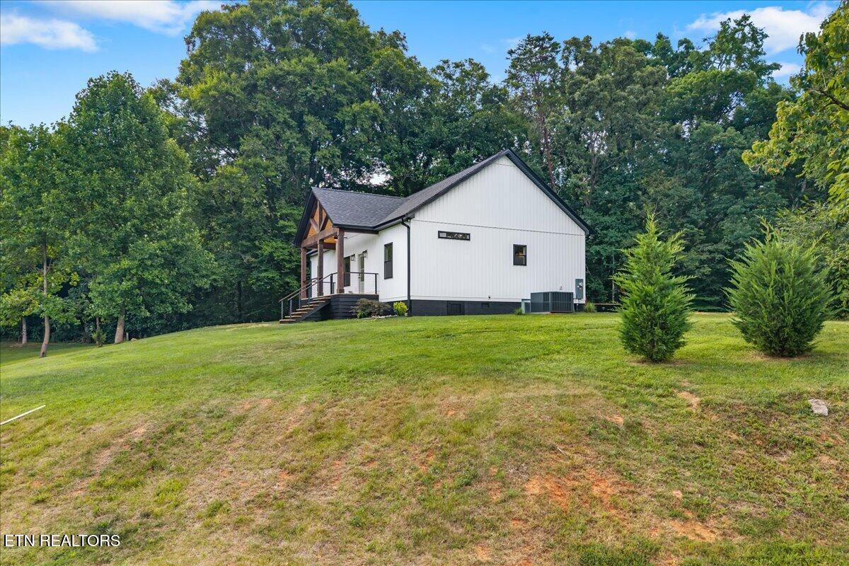 225 Summit Road Madisonville TN 37354