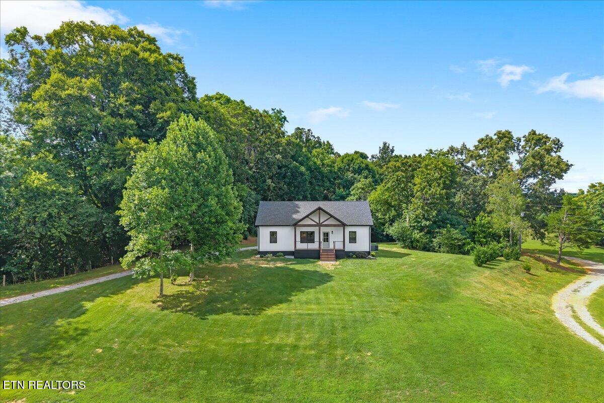 225 Summit Road Madisonville TN 37354