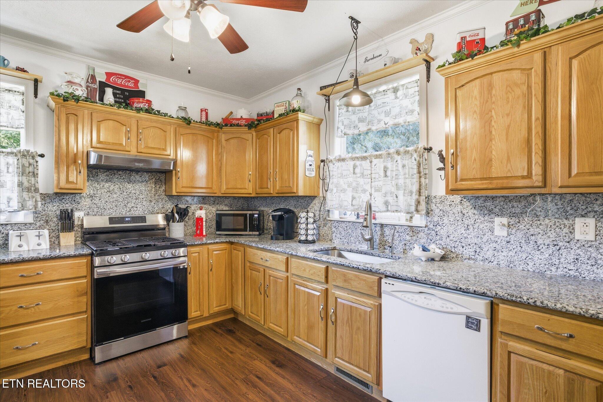 8179 Tennessee 131 Washburn TN 37888