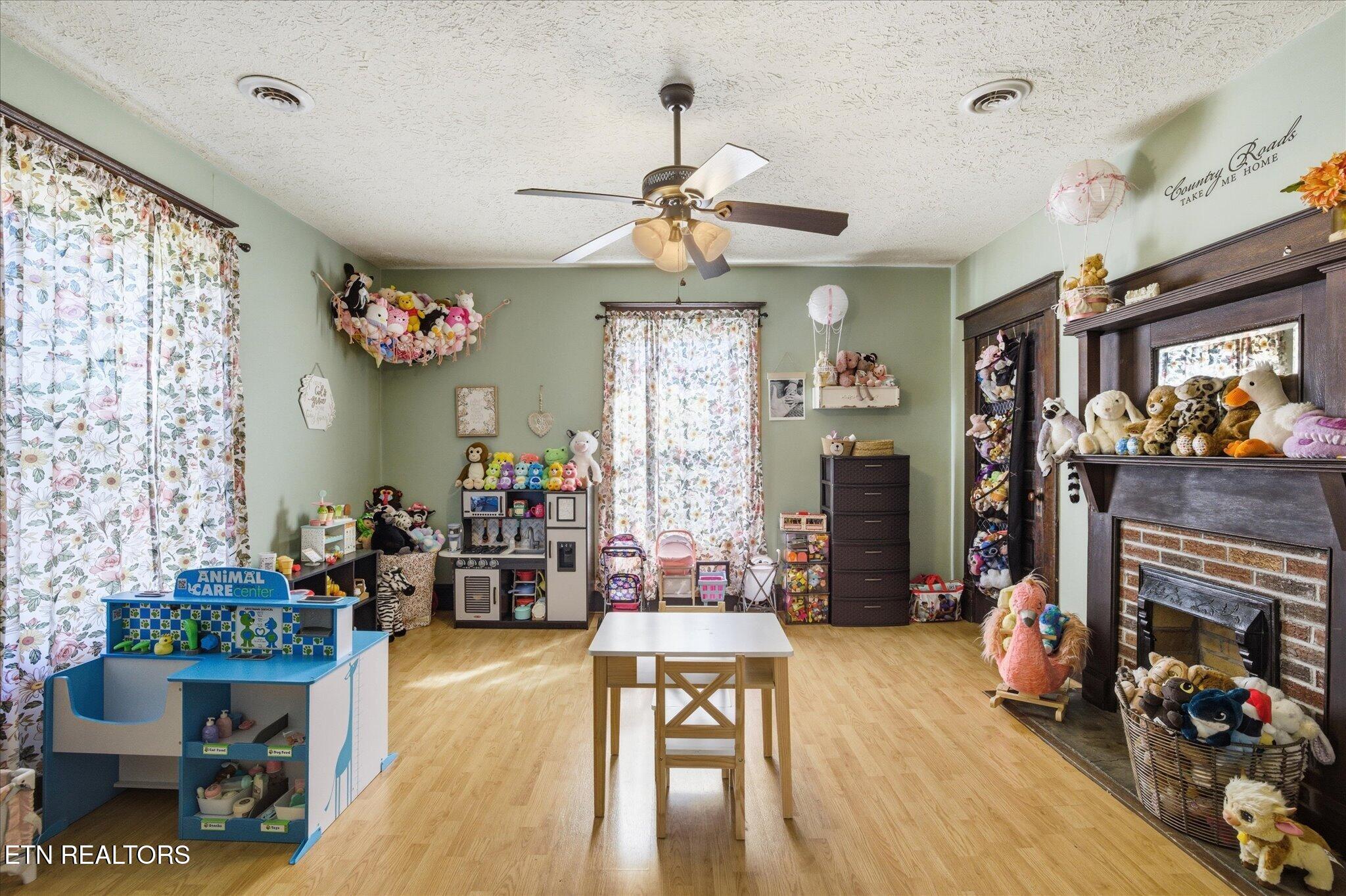 8179 Tennessee 131 Washburn TN 37888