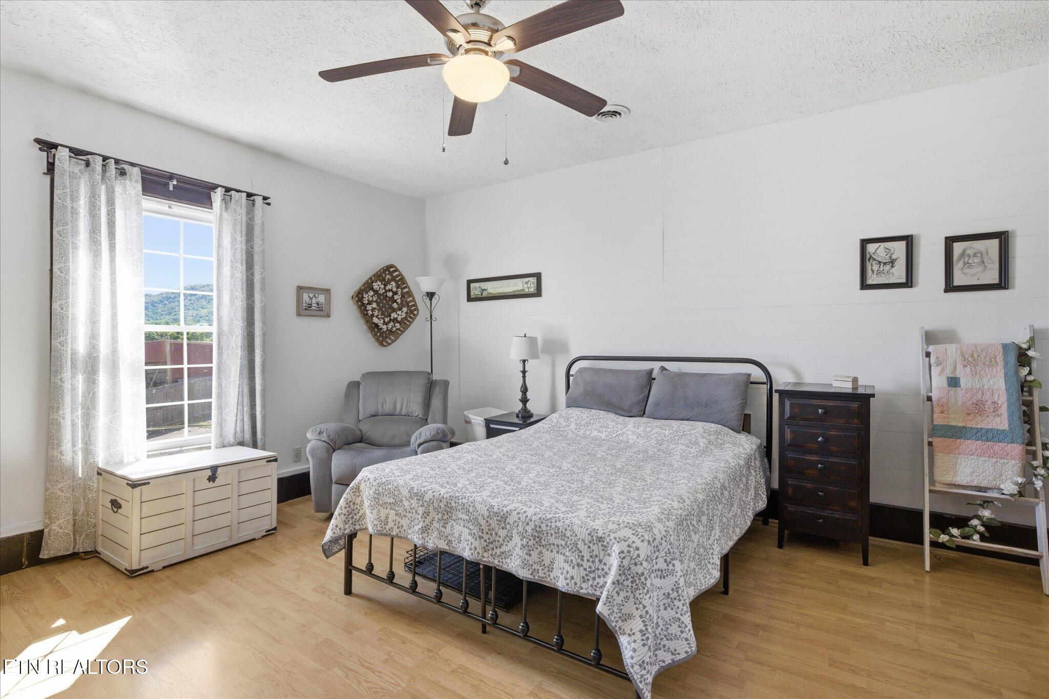 8179 Tennessee 131 Washburn TN 37888