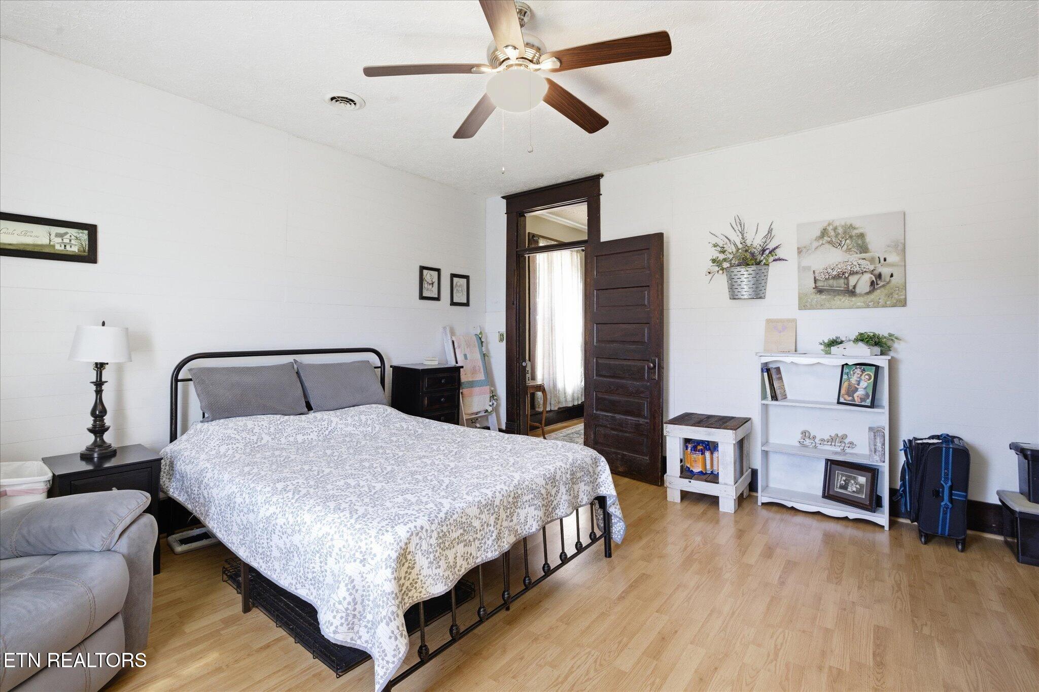 8179 Tennessee 131 Washburn TN 37888
