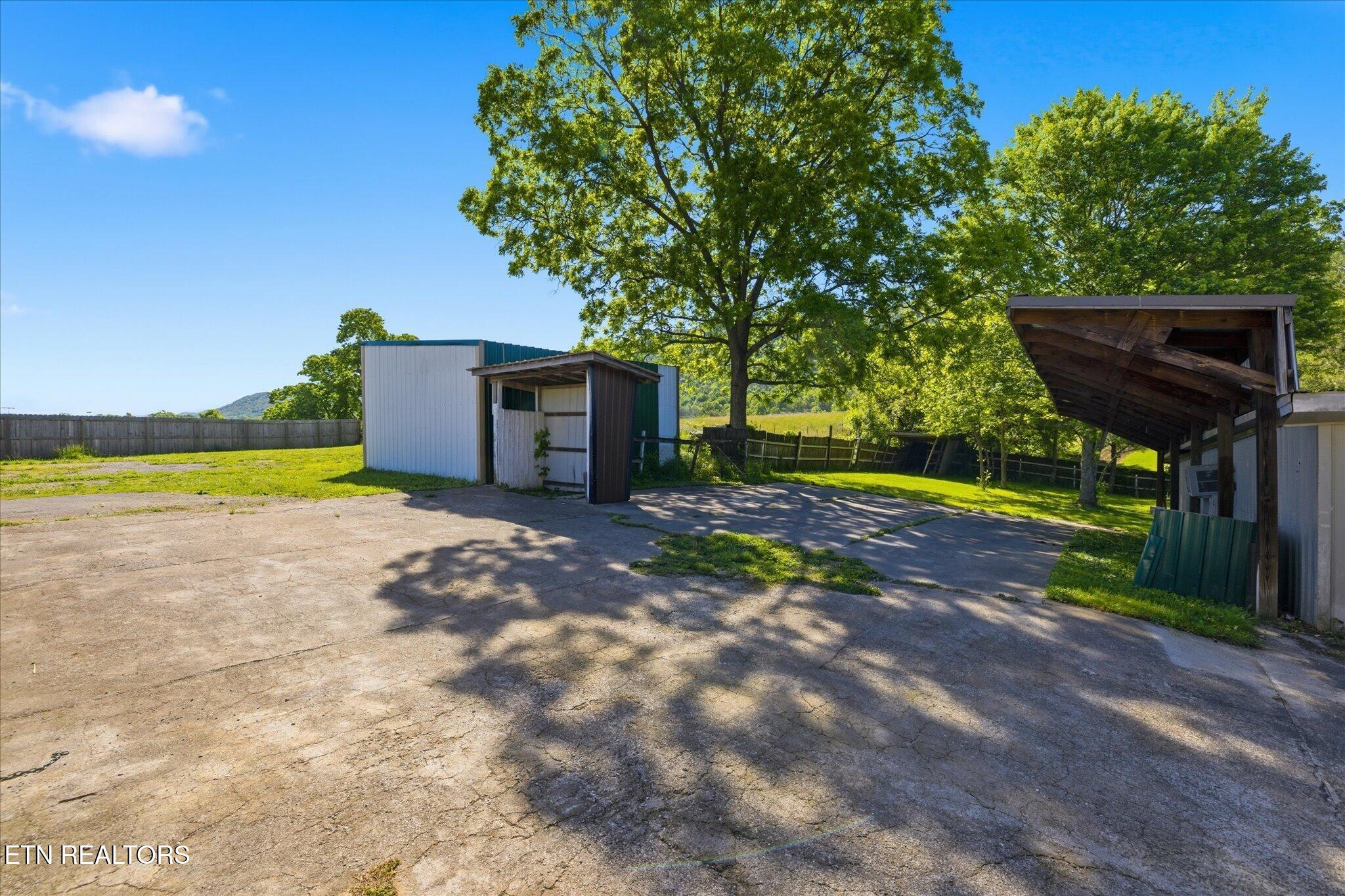 8179 Tennessee 131 Washburn TN 37888