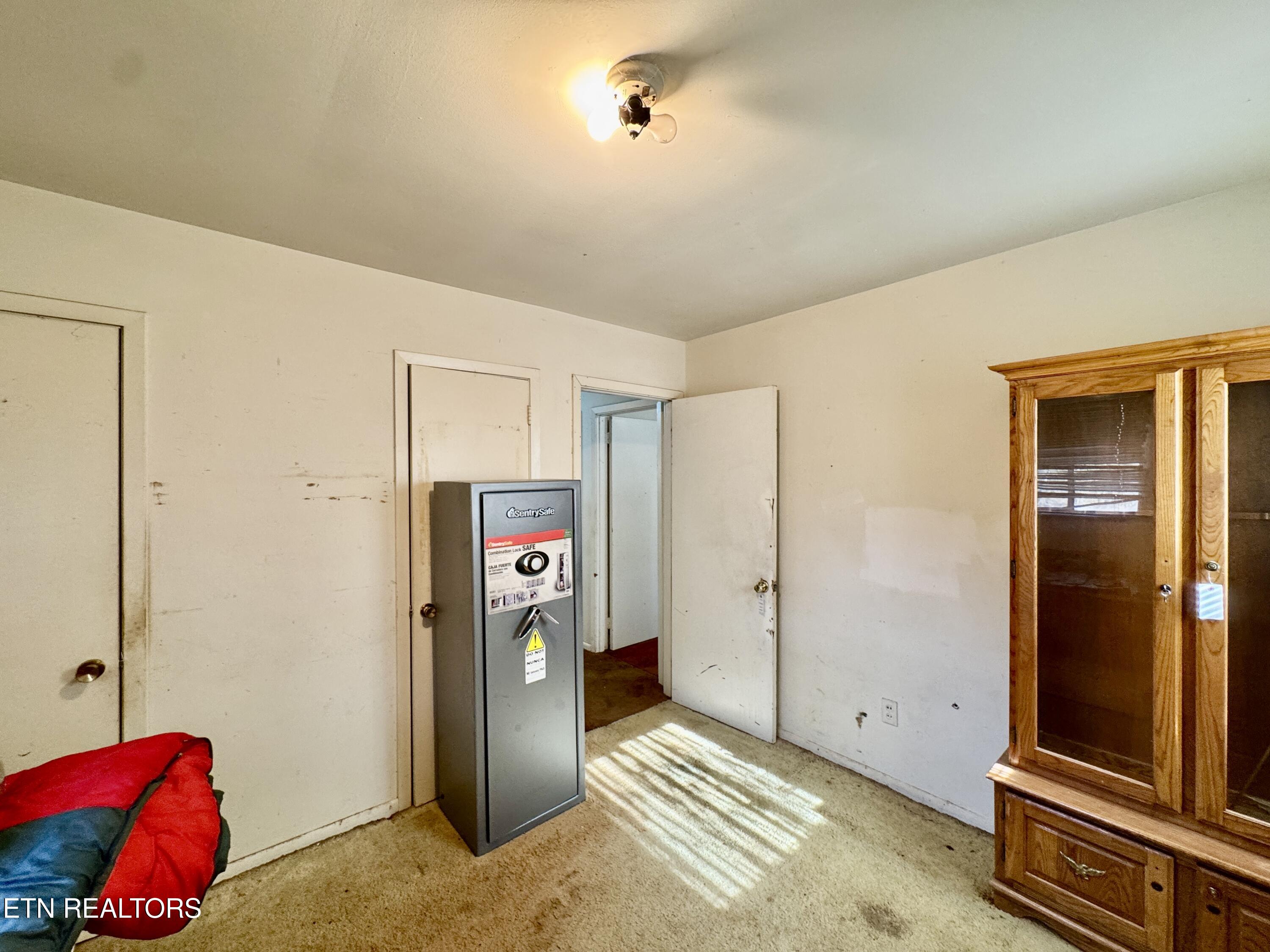 513 W Ridgecrest Drive Kingston TN 37763