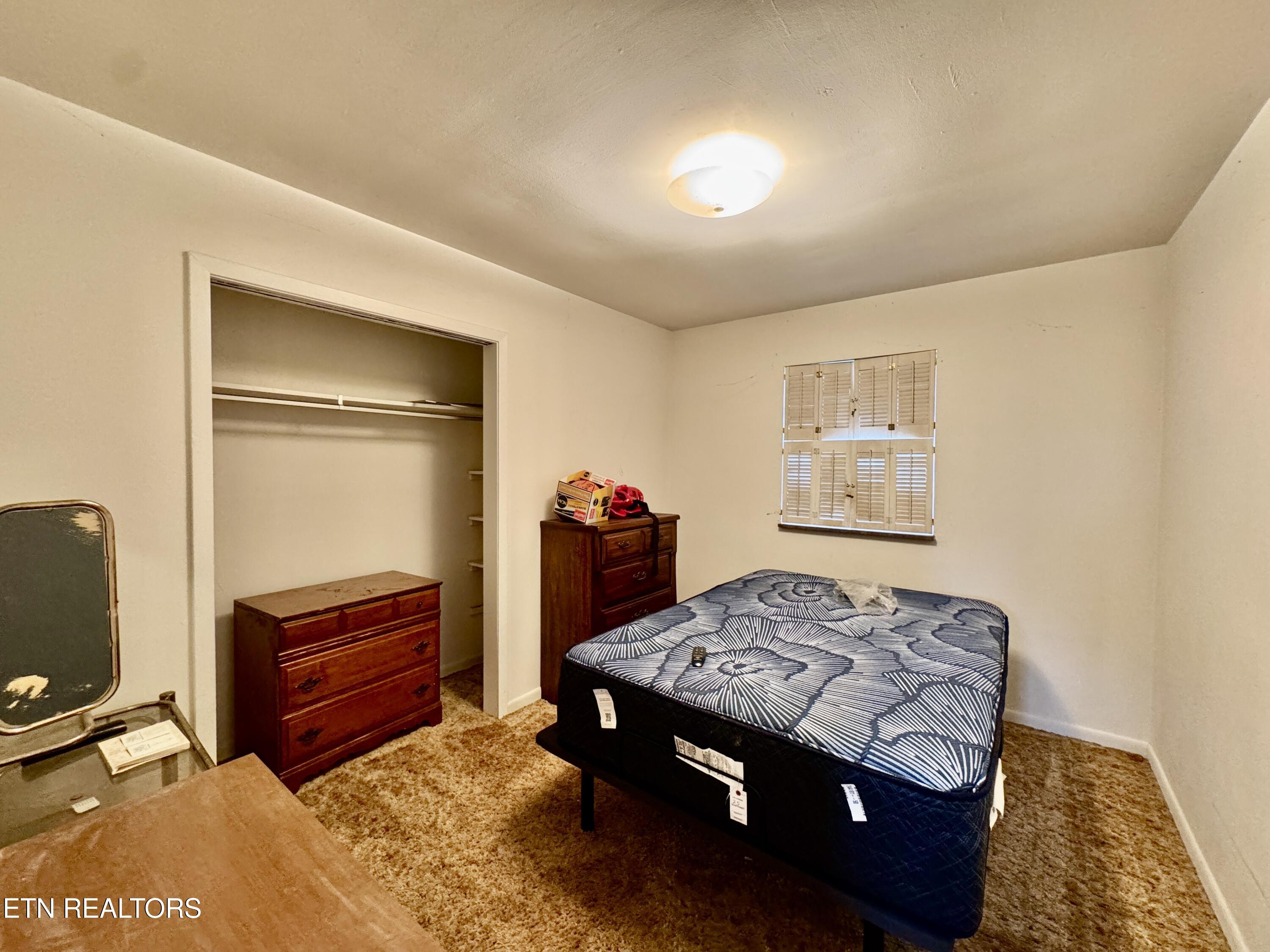 513 W Ridgecrest Drive Kingston TN 37763