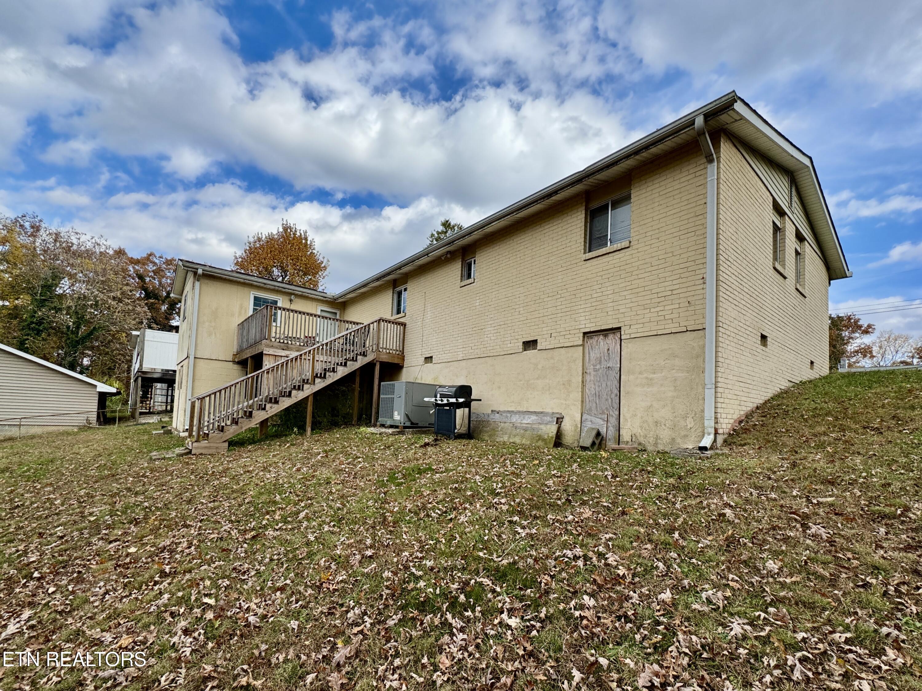513 W Ridgecrest Drive Kingston TN 37763
