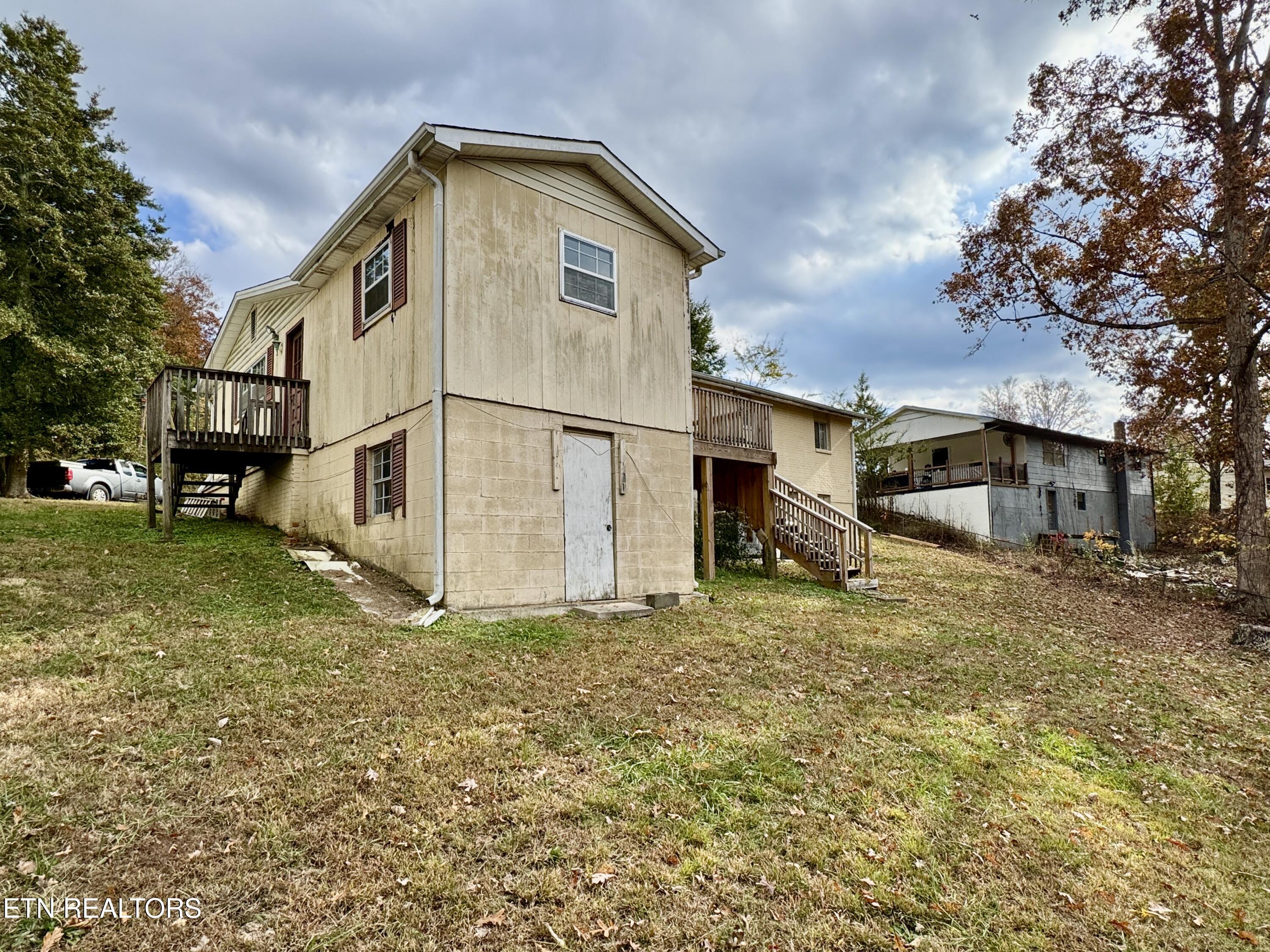 513 W Ridgecrest Drive Kingston TN 37763