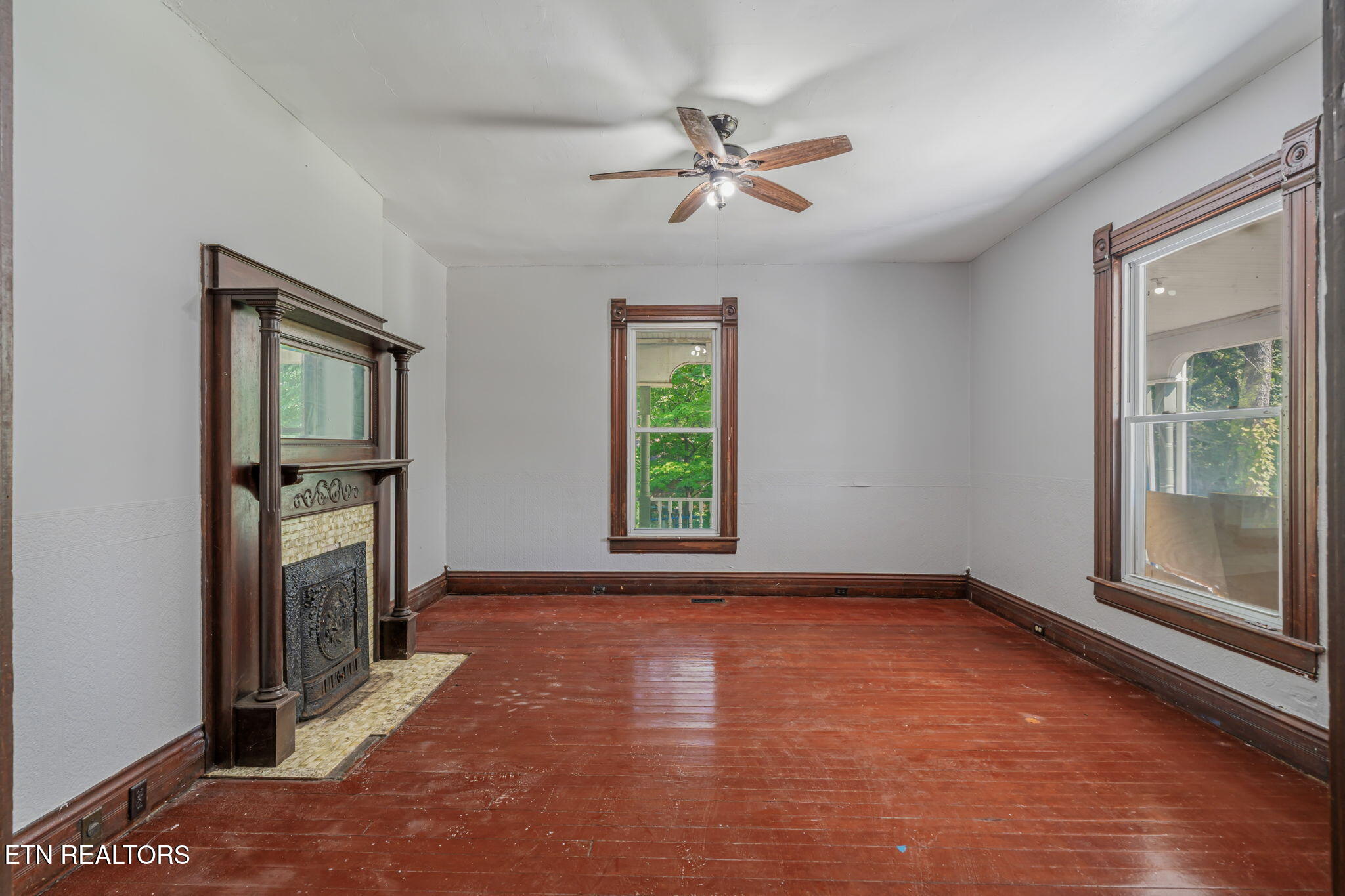 419 W Rockwood Street Rockwood TN 37854