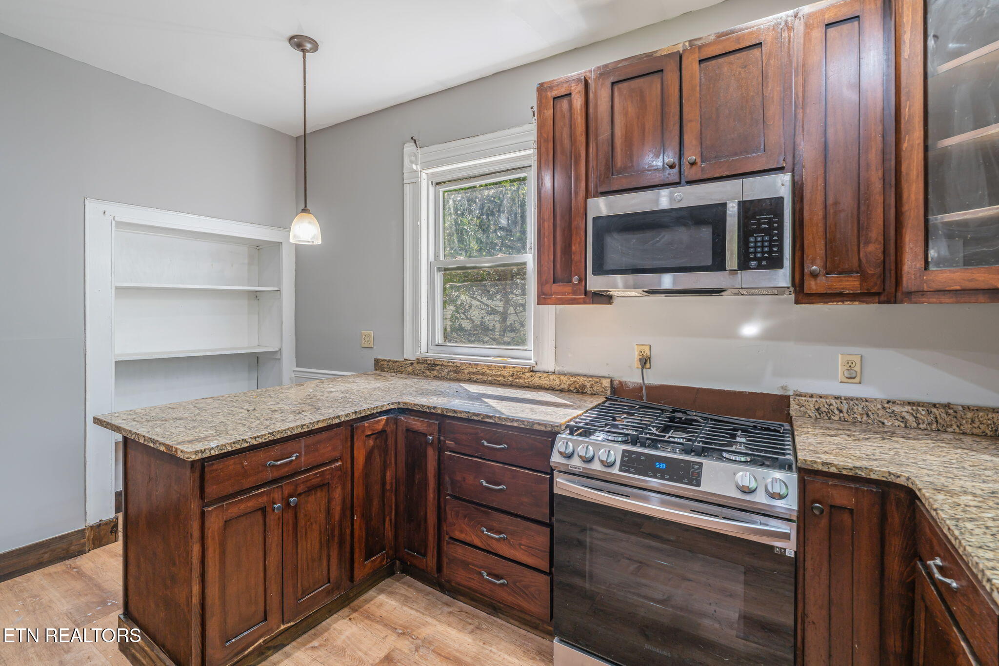 419 W Rockwood Street Rockwood TN 37854