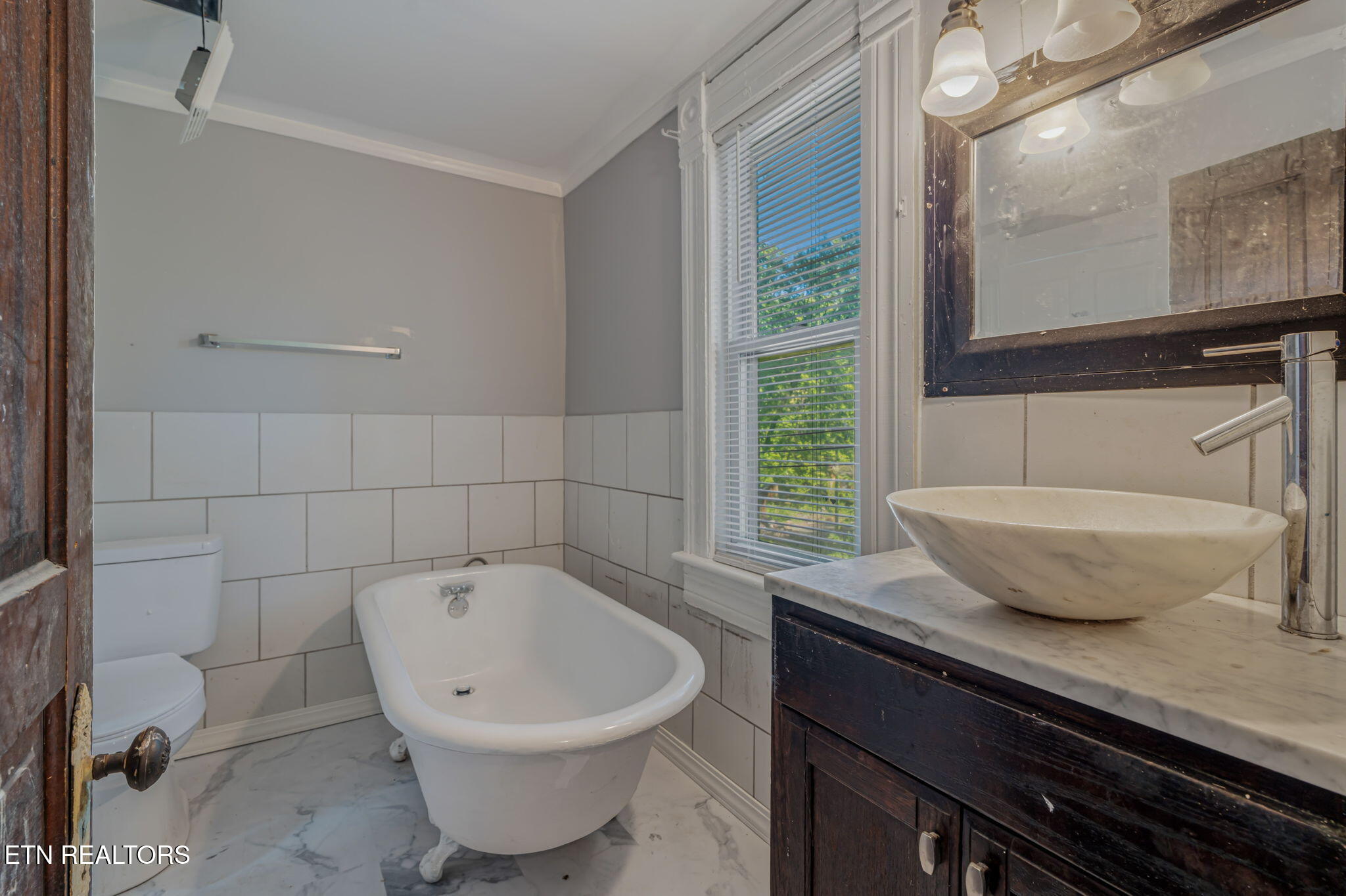 419 W Rockwood Street Rockwood TN 37854