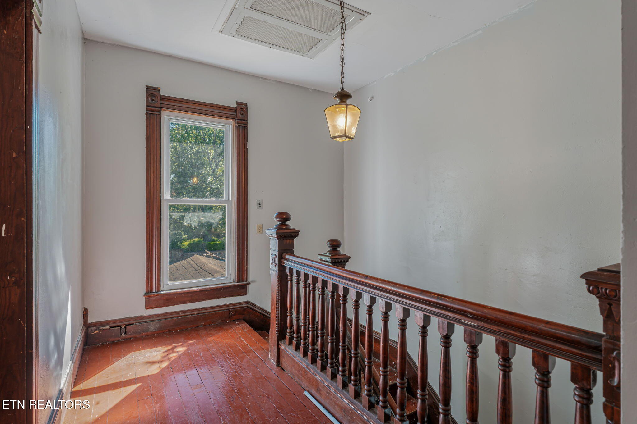 419 W Rockwood Street Rockwood TN 37854