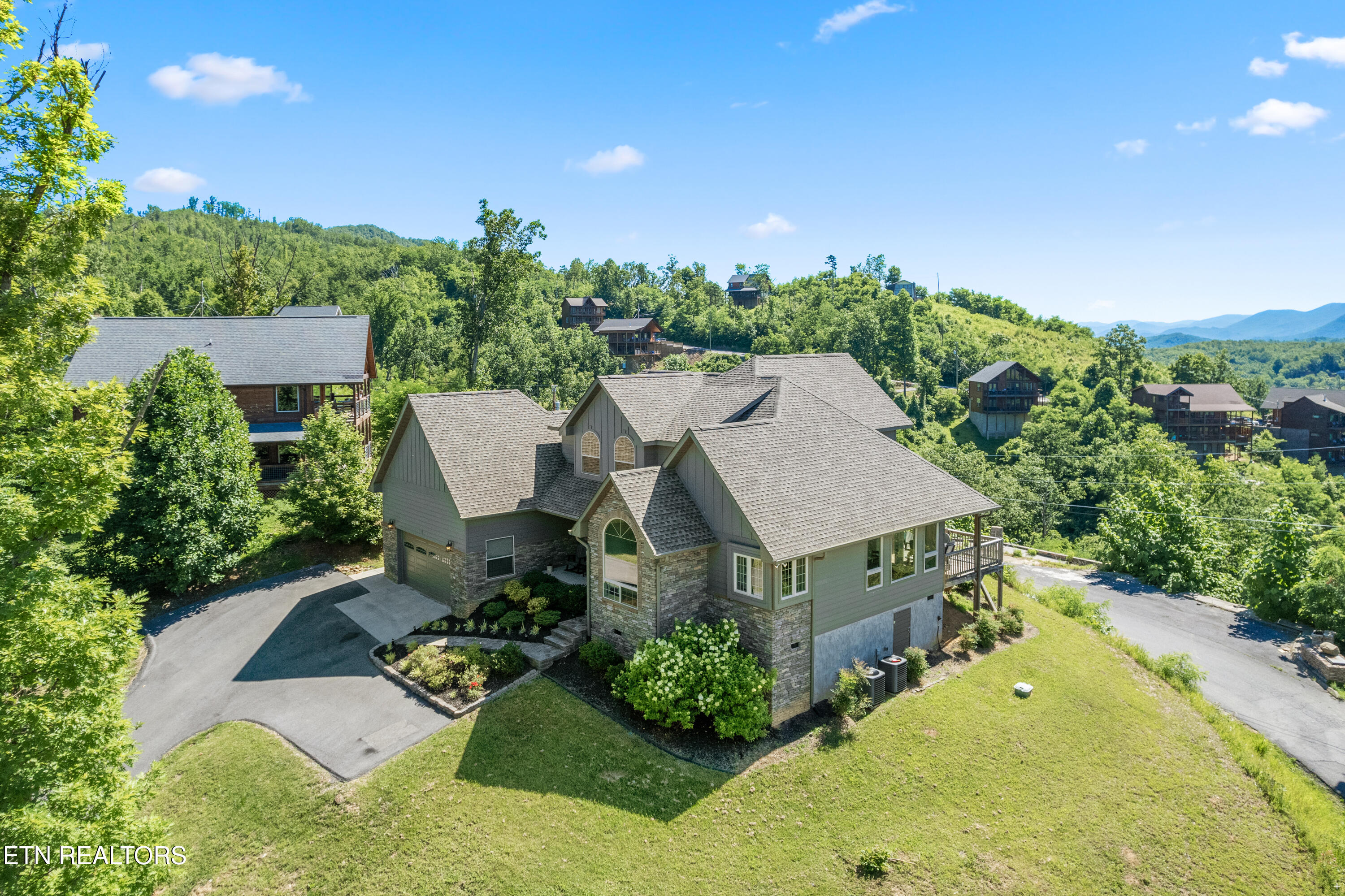 904 Pine Cone Way Gatlinburg TN 37738
