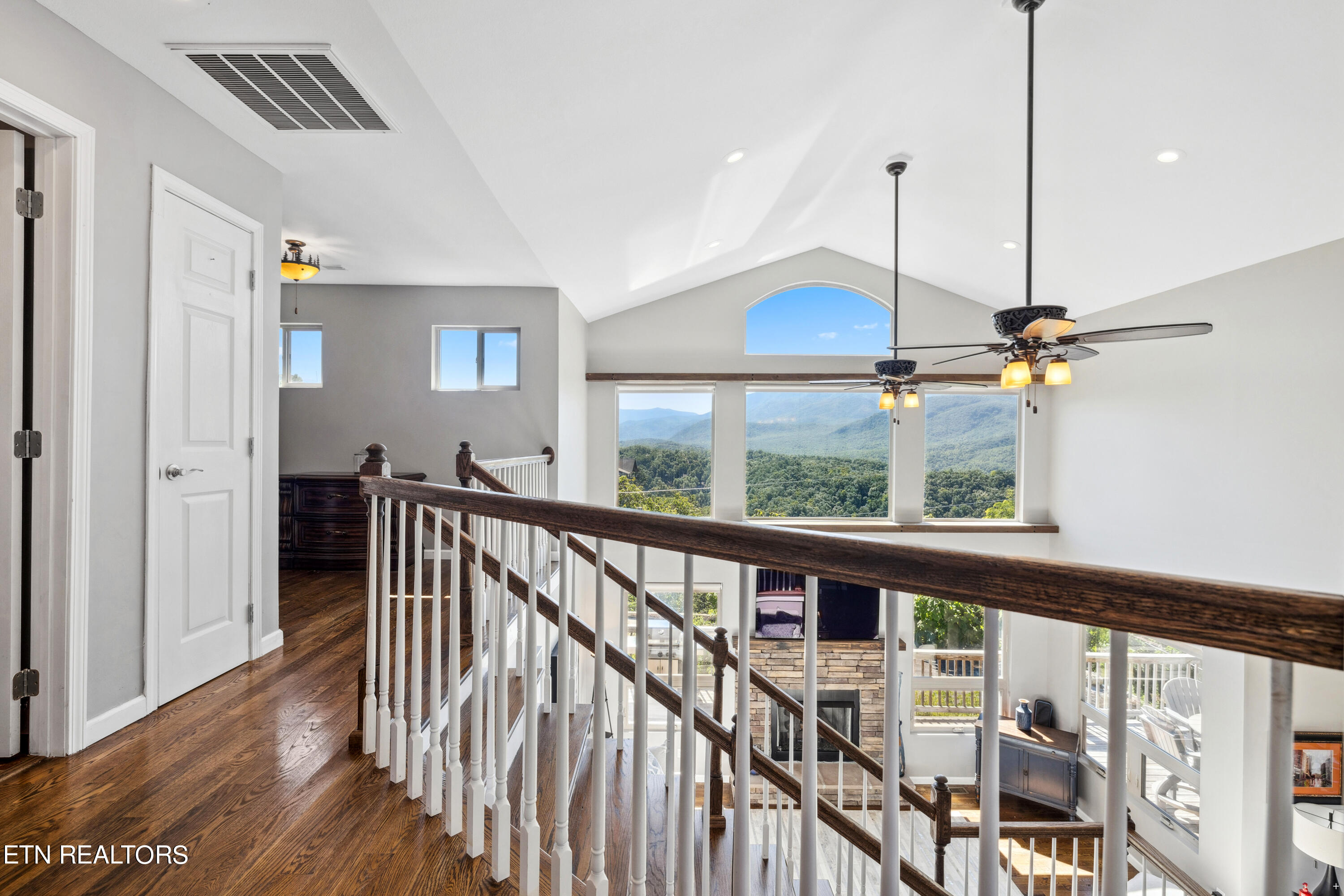 904 Pine Cone Way Gatlinburg TN 37738