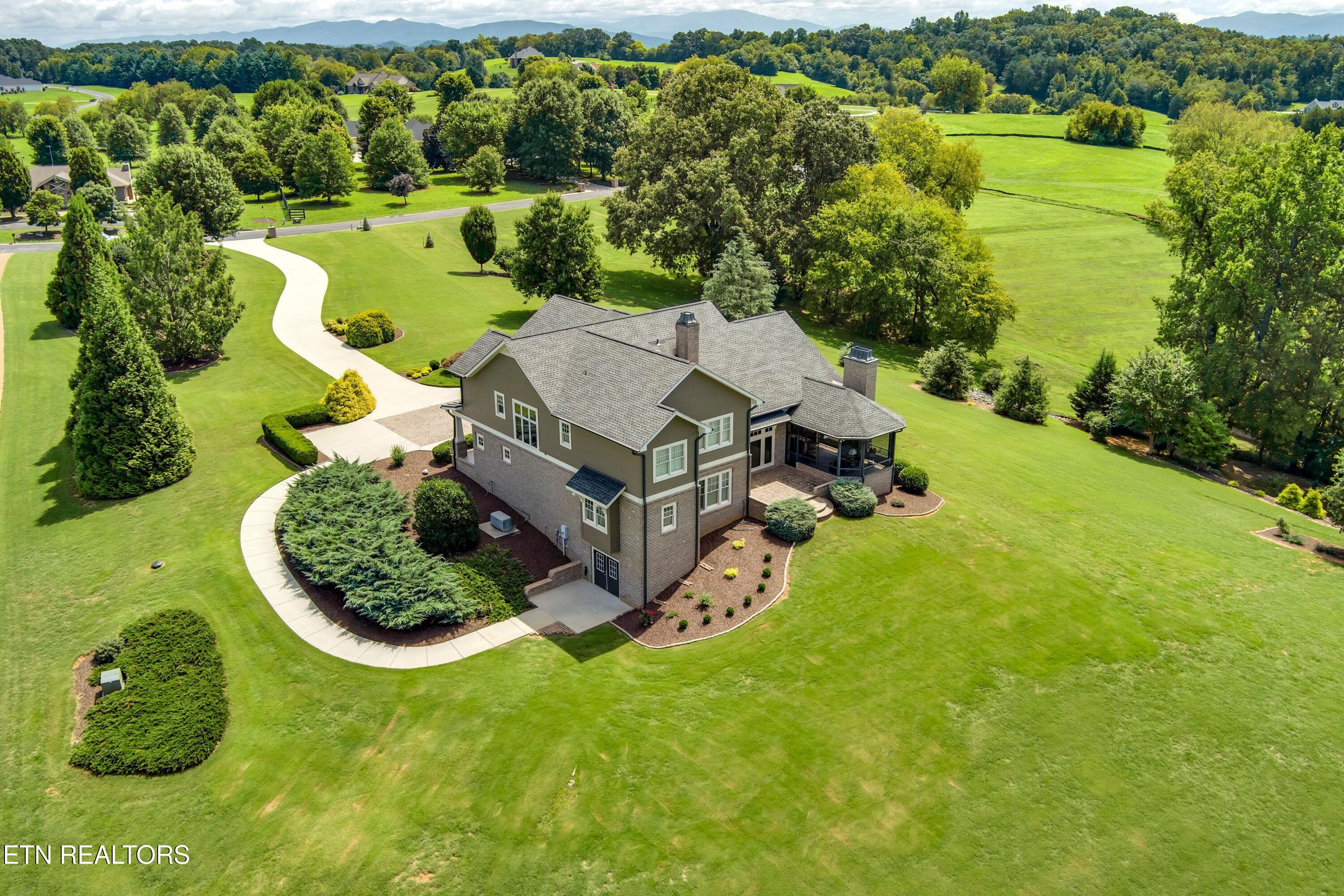 220 Thunder Road Vonore TN 37885