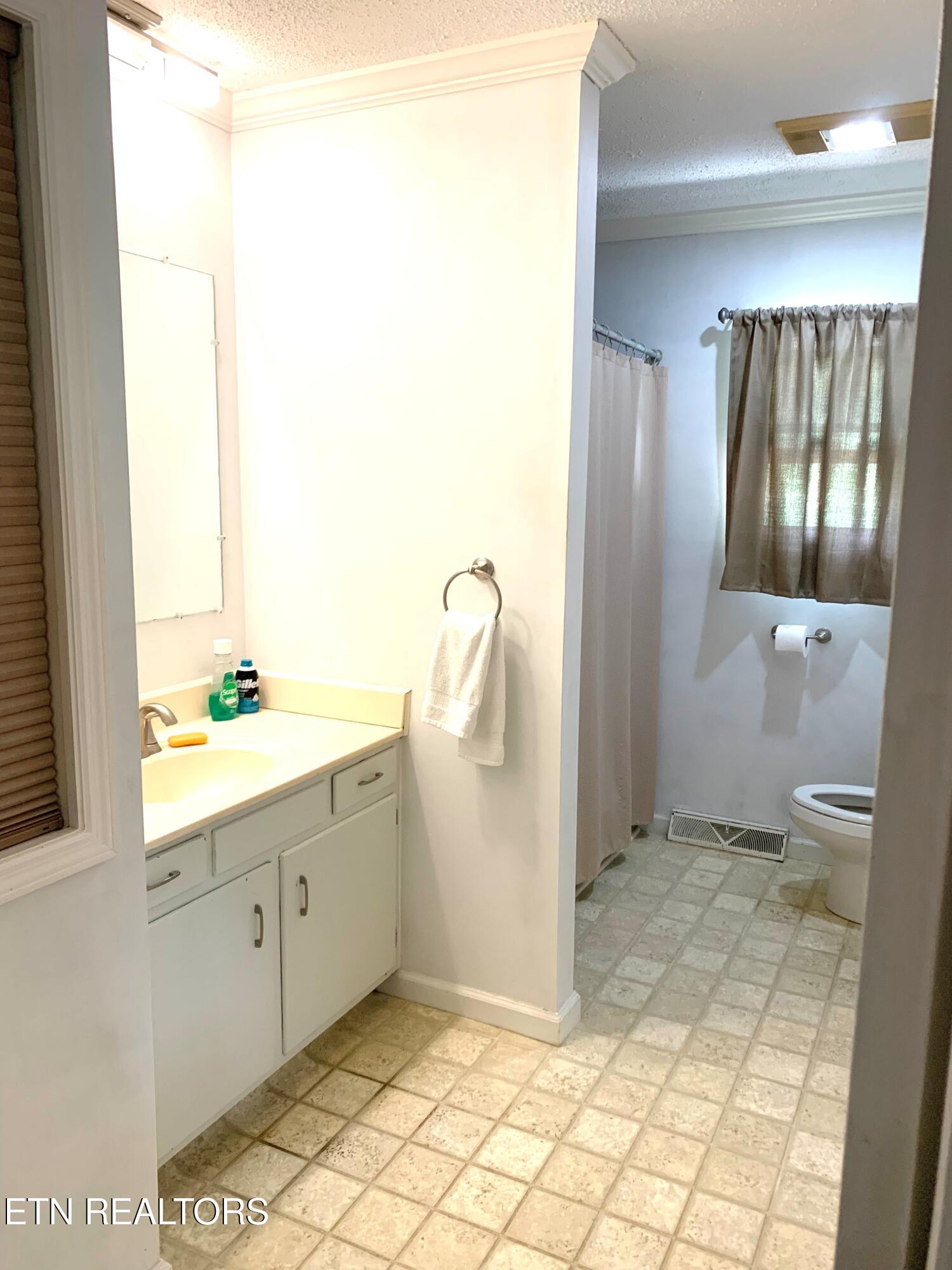 309 Allison Street New Tazewell TN 37825