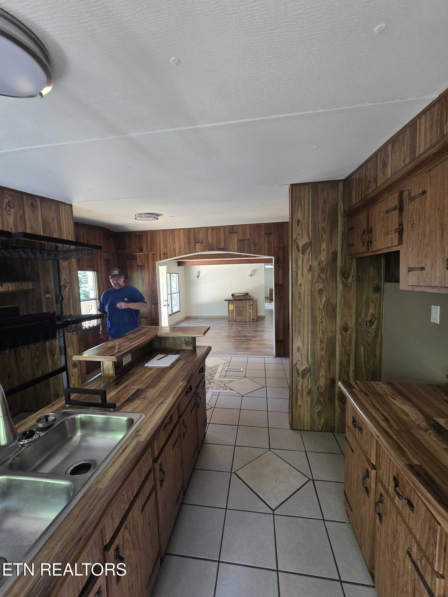 743 Fairgarden Circle Sevierville TN 37876