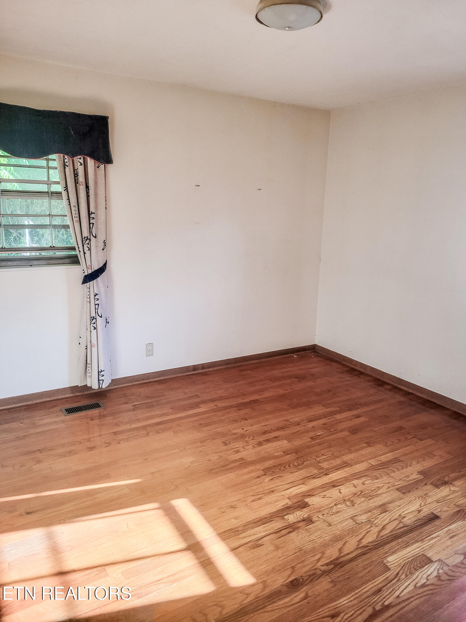 2318 Sylvania Avenue Knoxville TN 37920