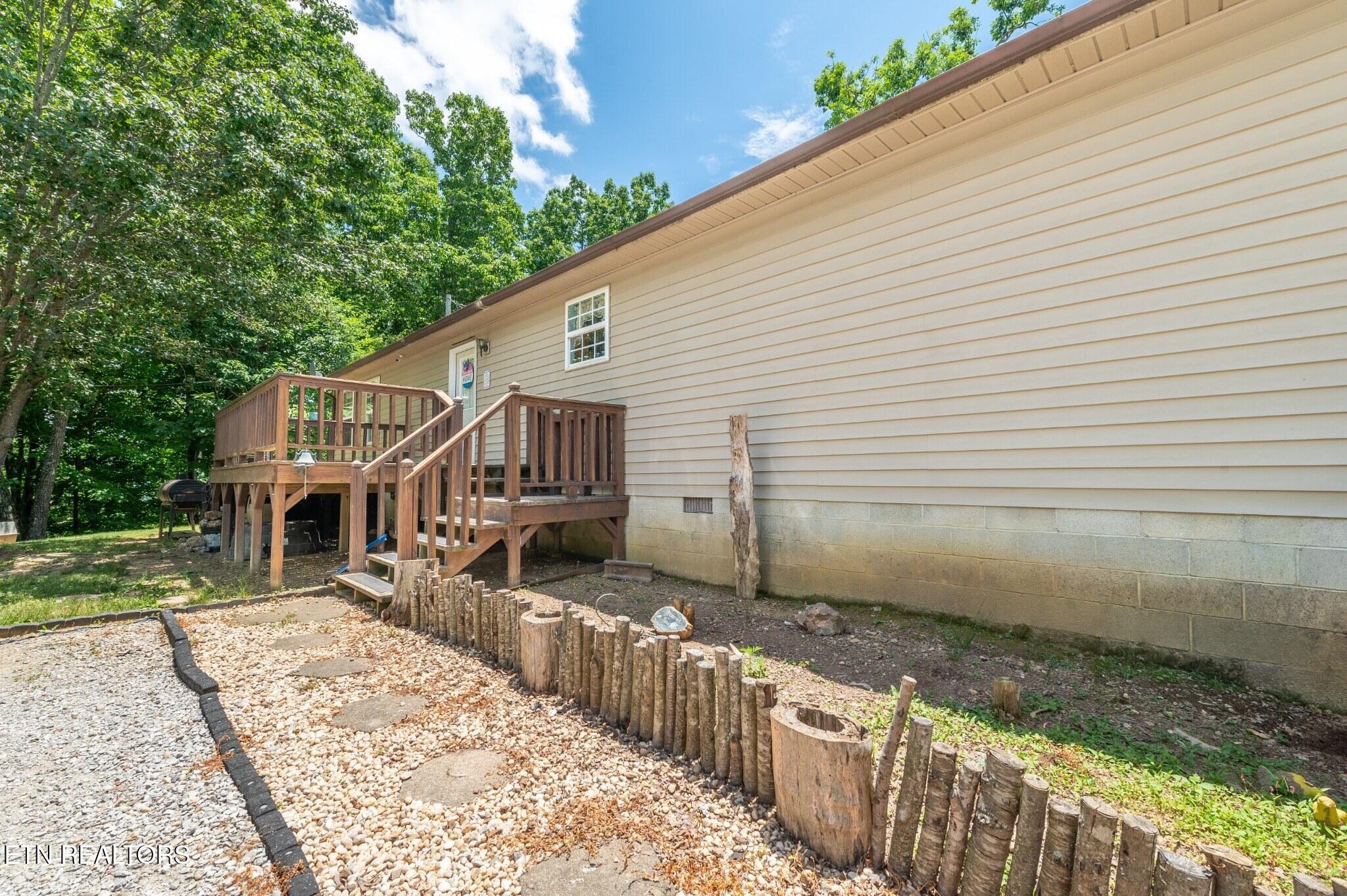 1153 Ditney Trail Pioneer TN 37847