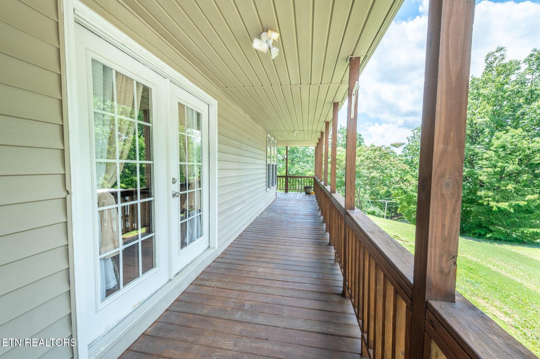 1153 Ditney Trail Pioneer TN 37847