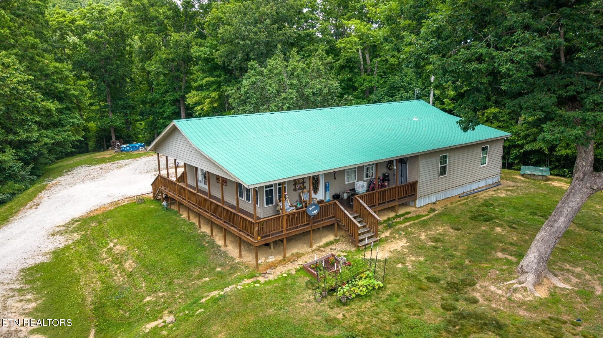 1153 Ditney Trail Pioneer TN 37847