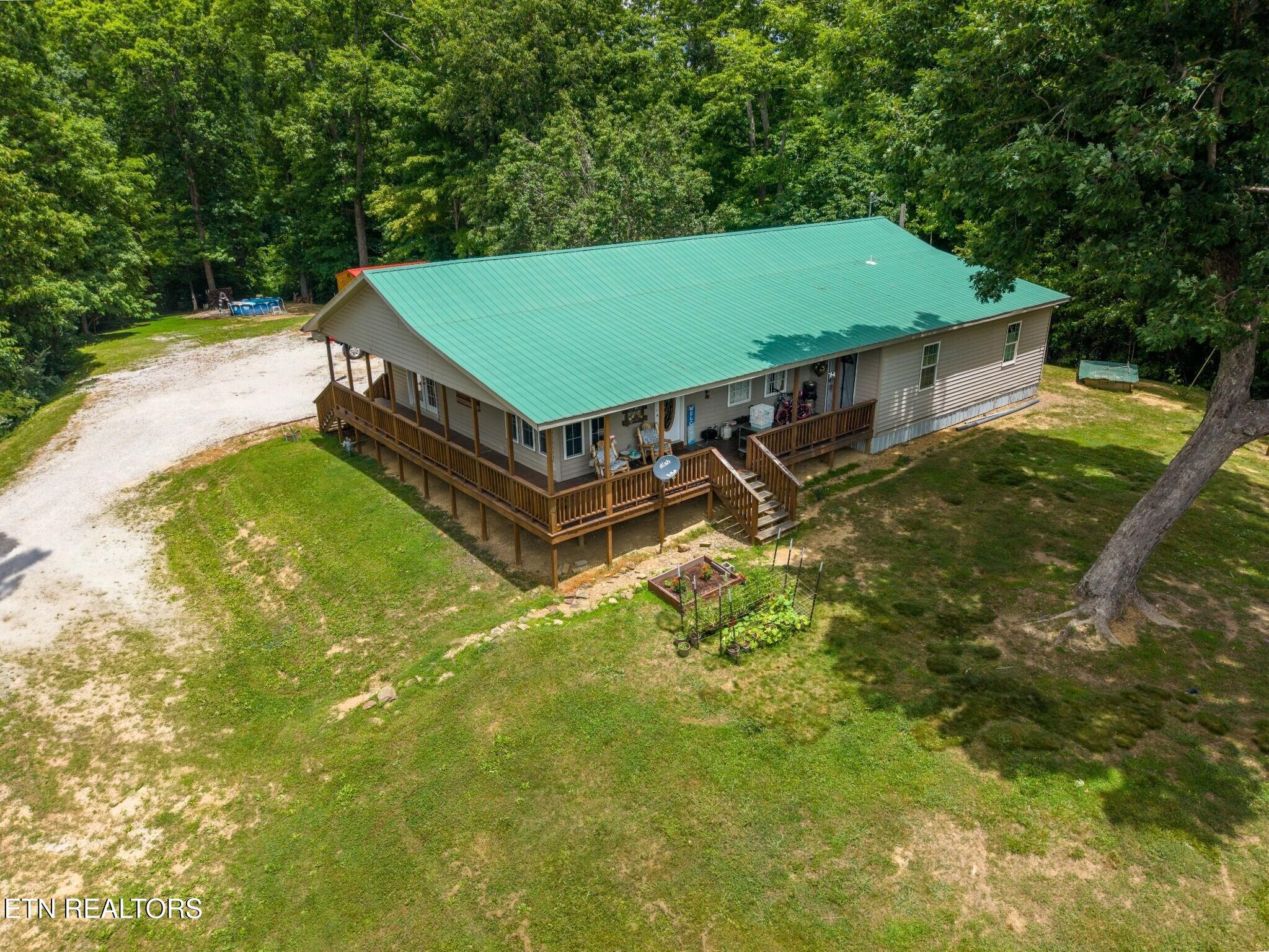 1153 Ditney Trail Pioneer TN 37847