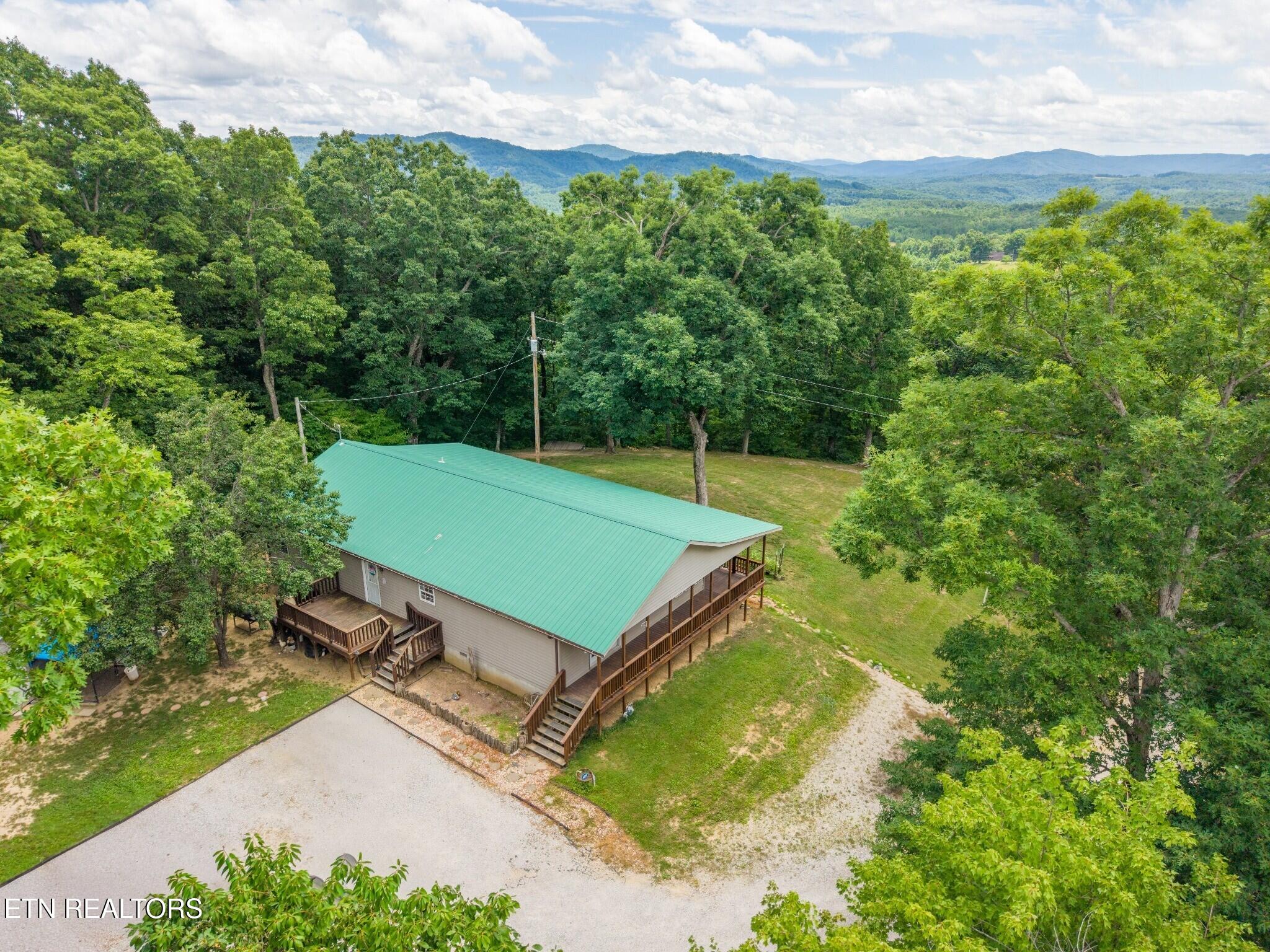 1153 Ditney Trail Pioneer TN 37847