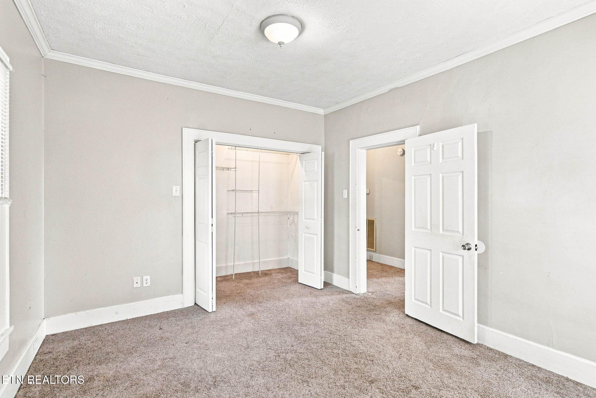 2304 Cecil Avenue Knoxville TN 37917