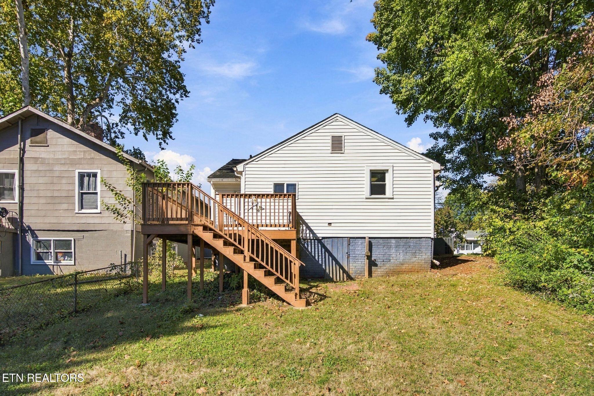 2304 Cecil Avenue Knoxville TN 37917