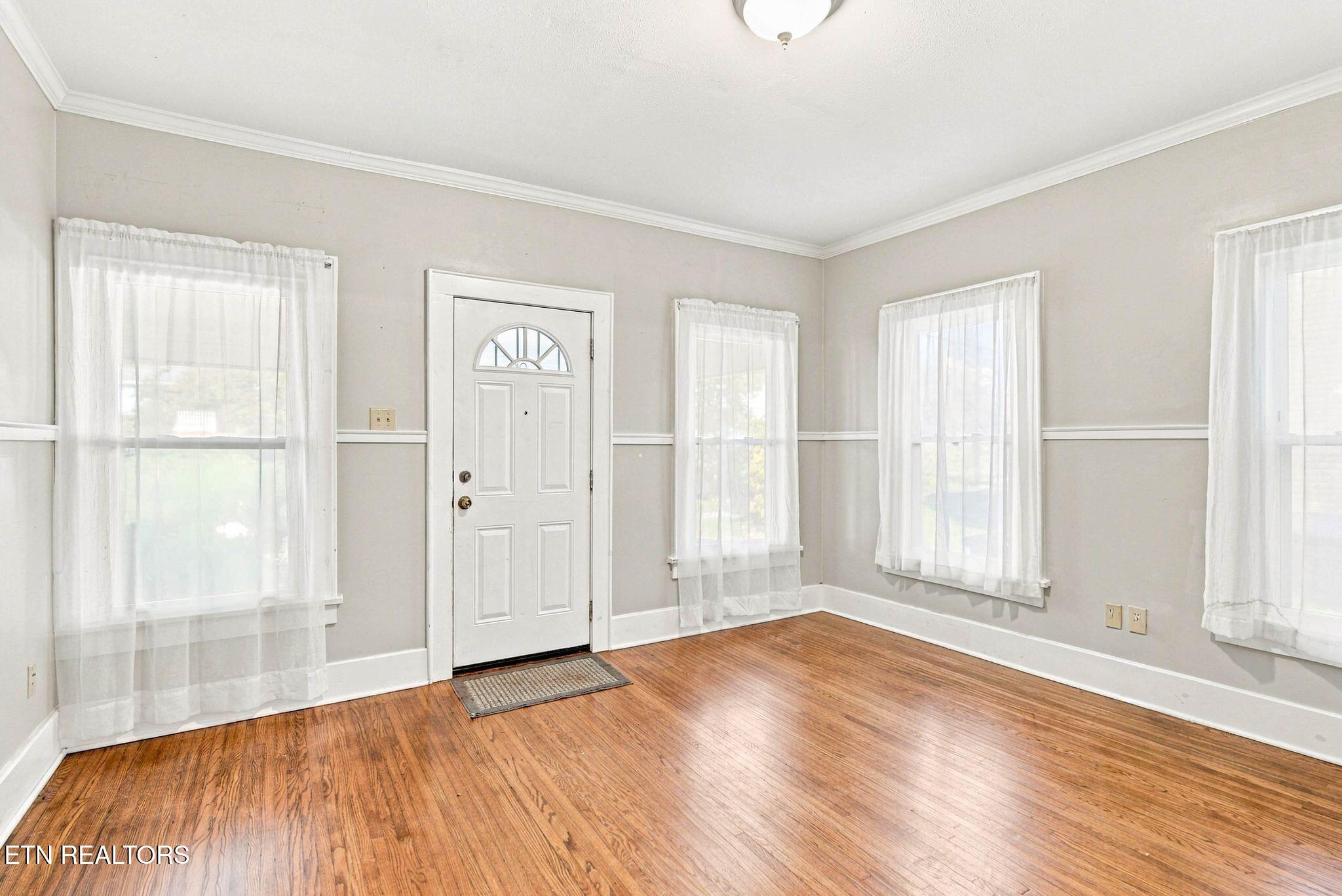 2304 Cecil Avenue Knoxville TN 37917