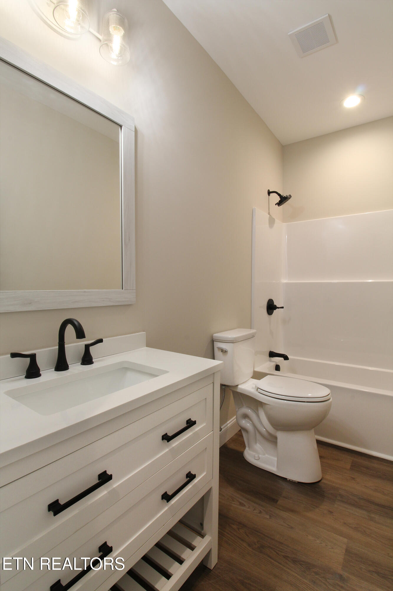 1143 Massachusetts Avenue Knoxville TN 37921