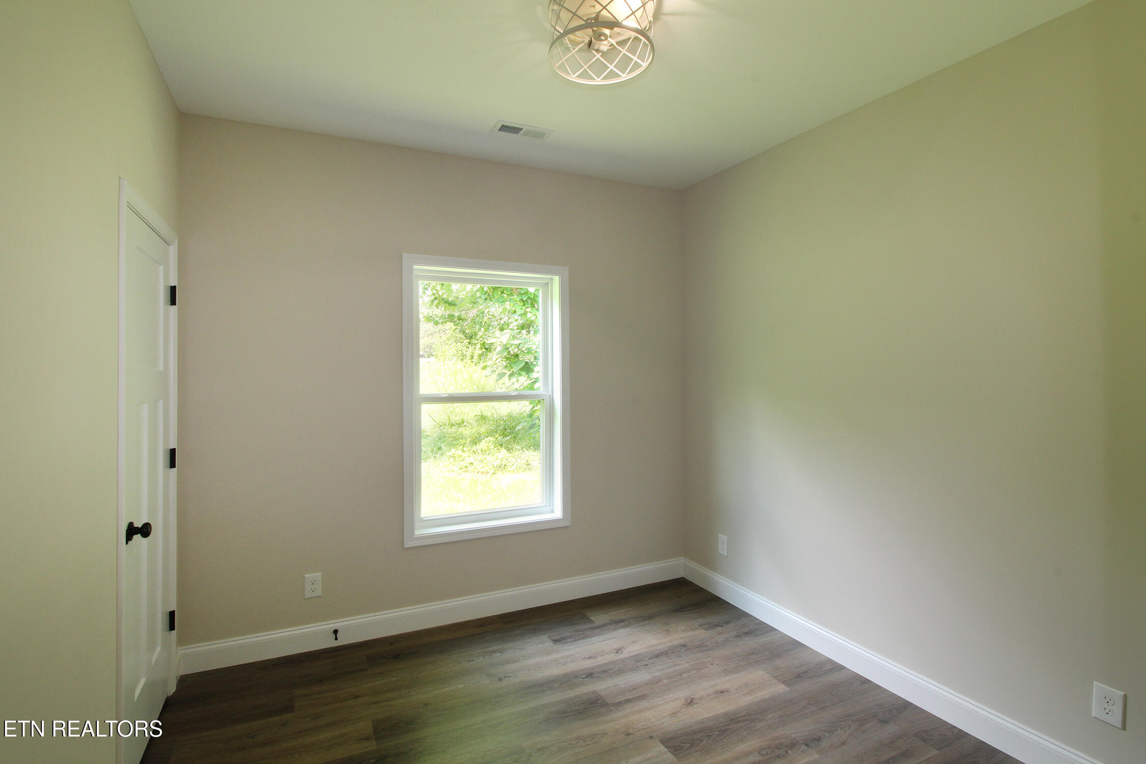 1143 Massachusetts Avenue Knoxville TN 37921