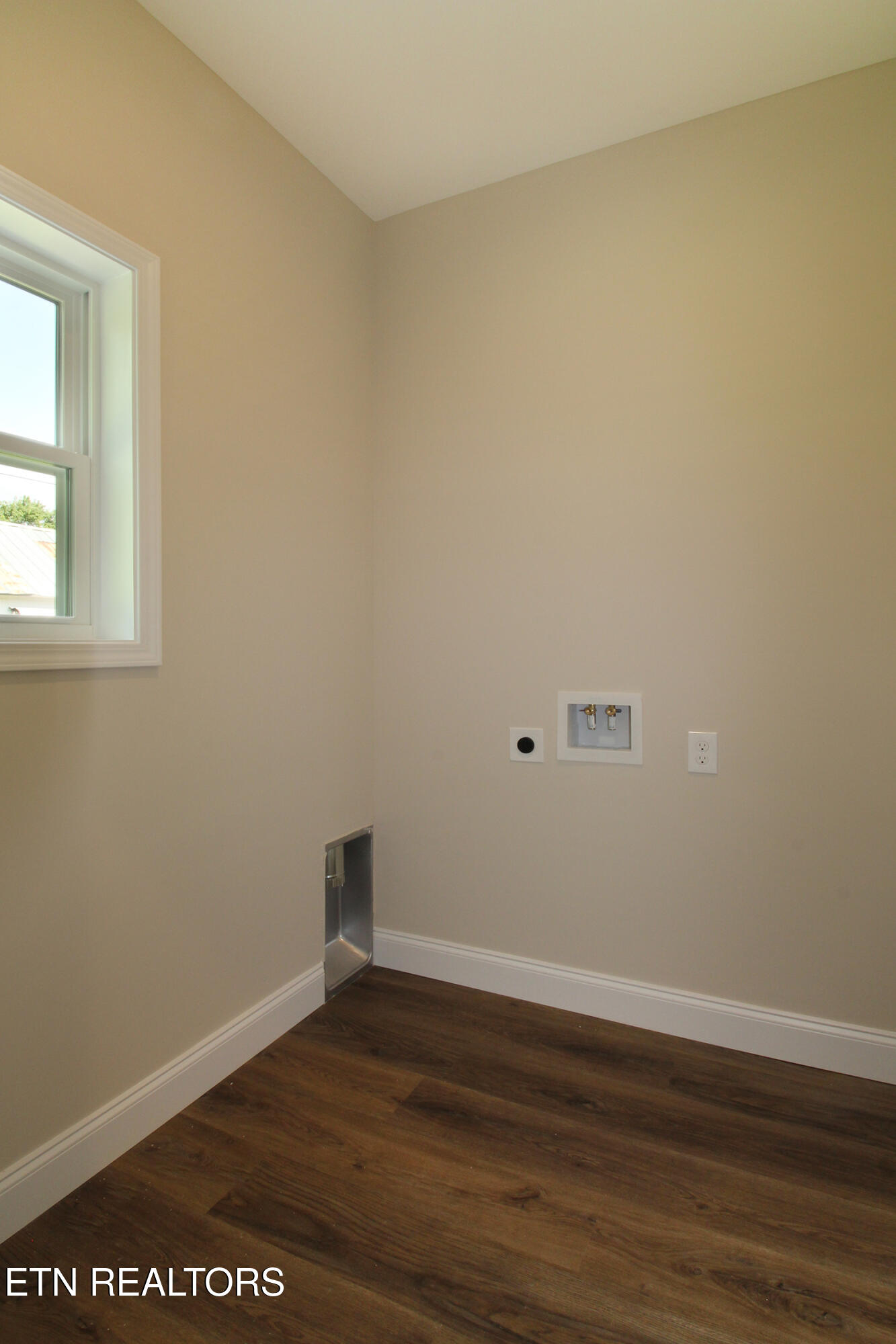 1143 Massachusetts Avenue Knoxville TN 37921