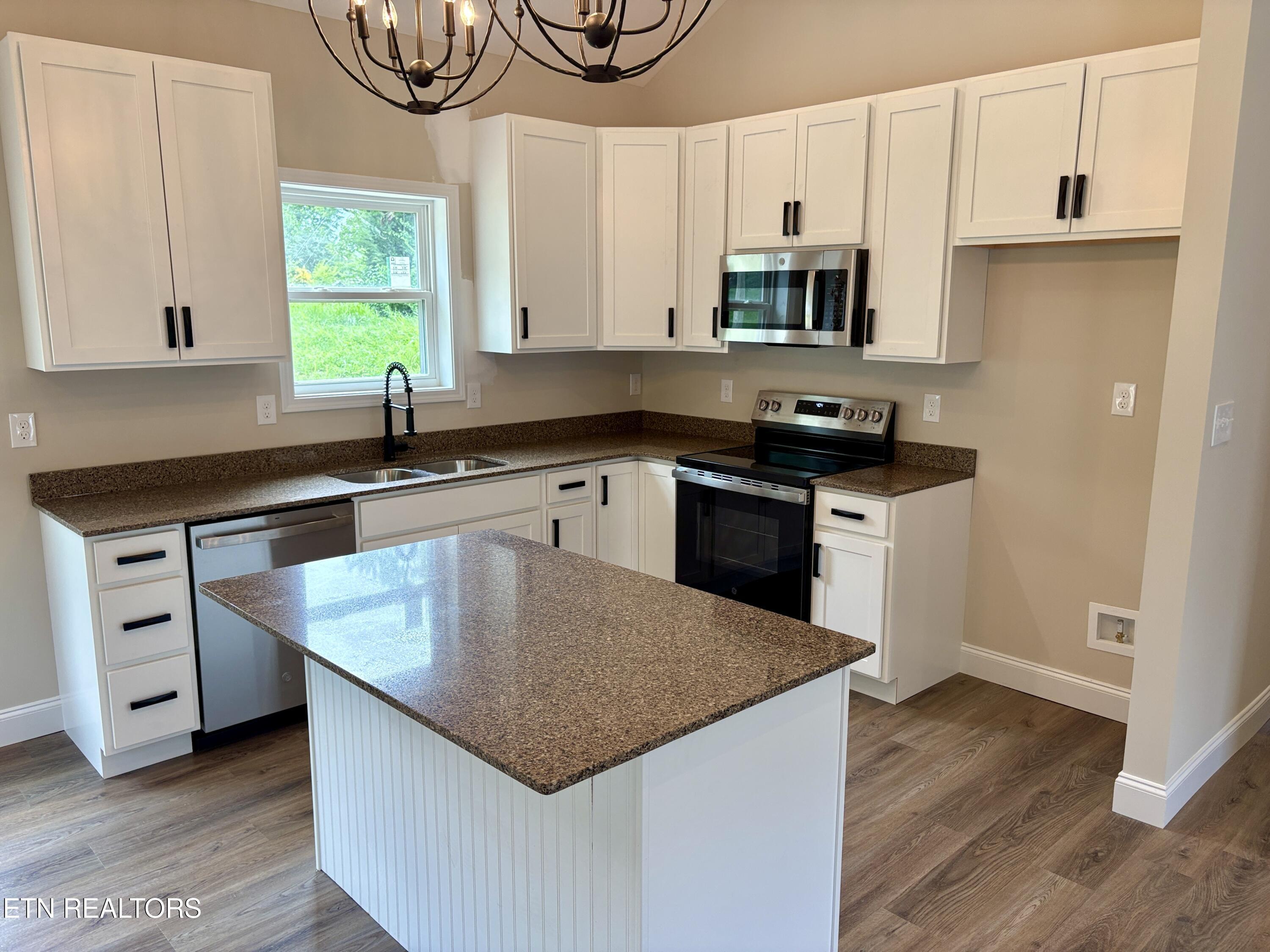 1143 Massachusetts Avenue Knoxville TN 37921