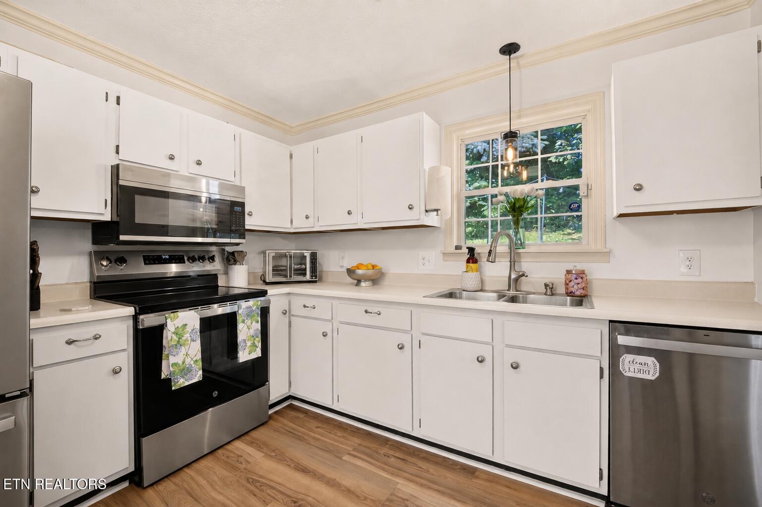 105 Cedar Circle Jacksboro TN 37757