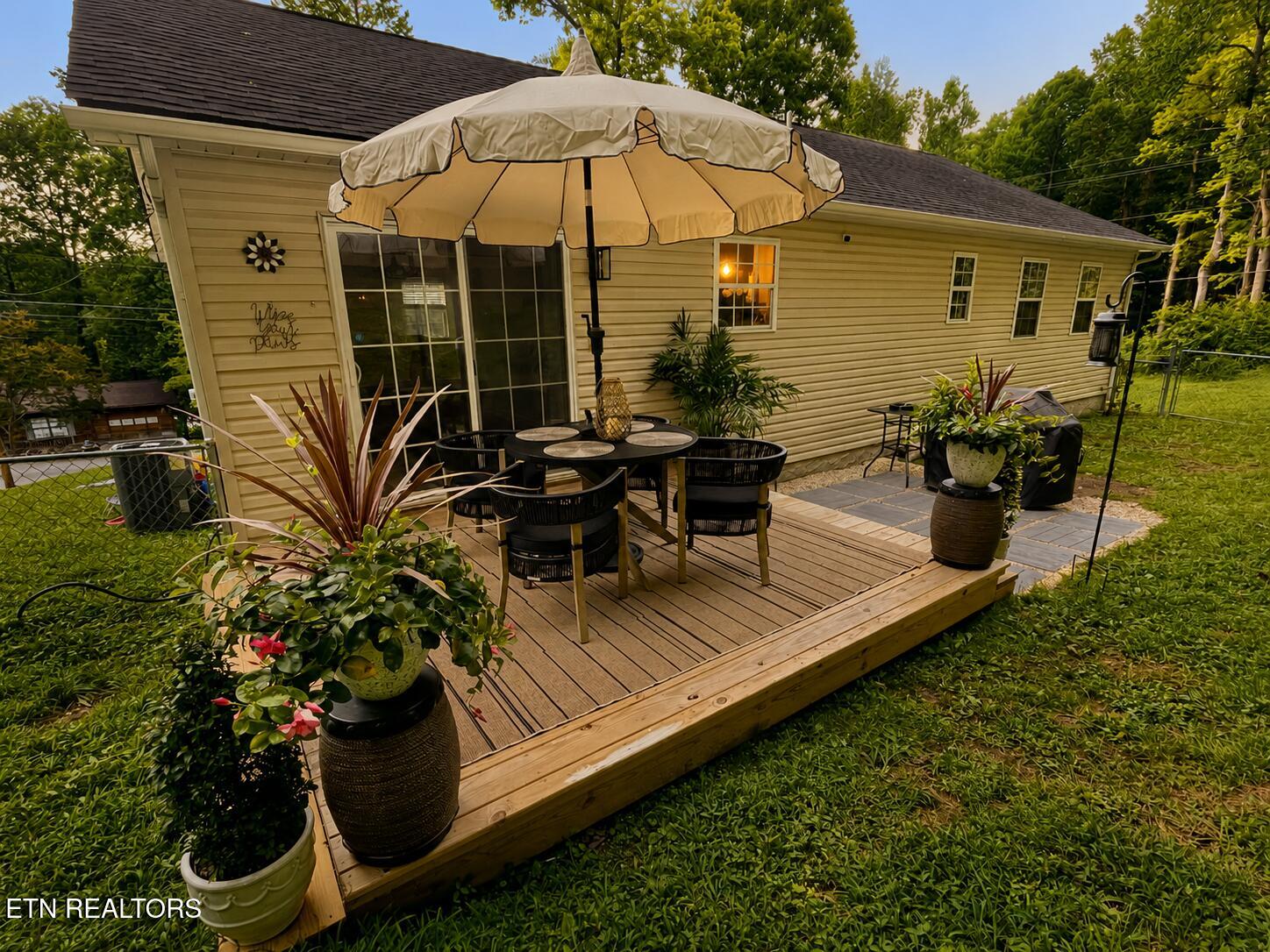 105 Cedar Circle Jacksboro TN 37757