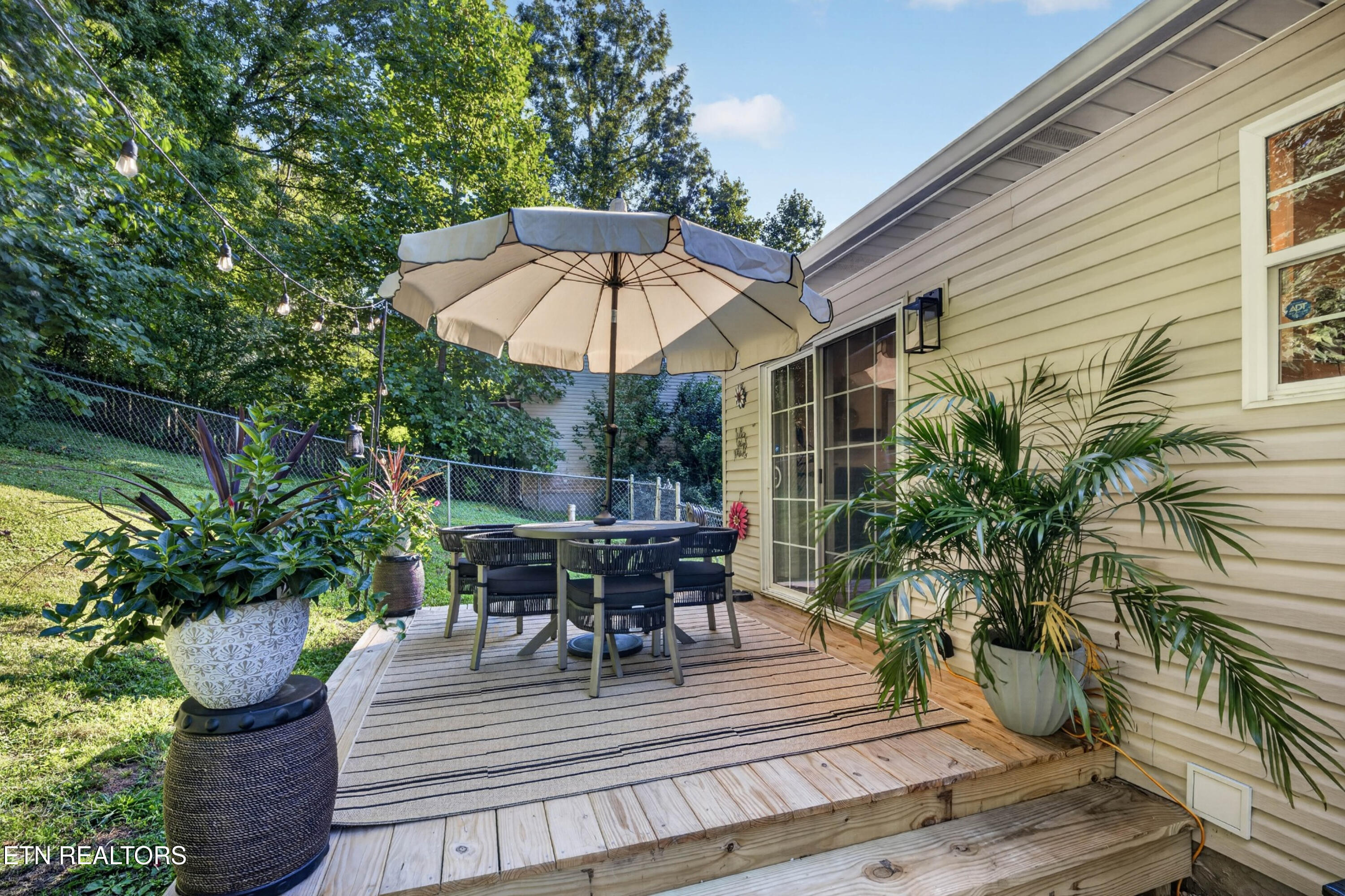 105 Cedar Circle Jacksboro TN 37757