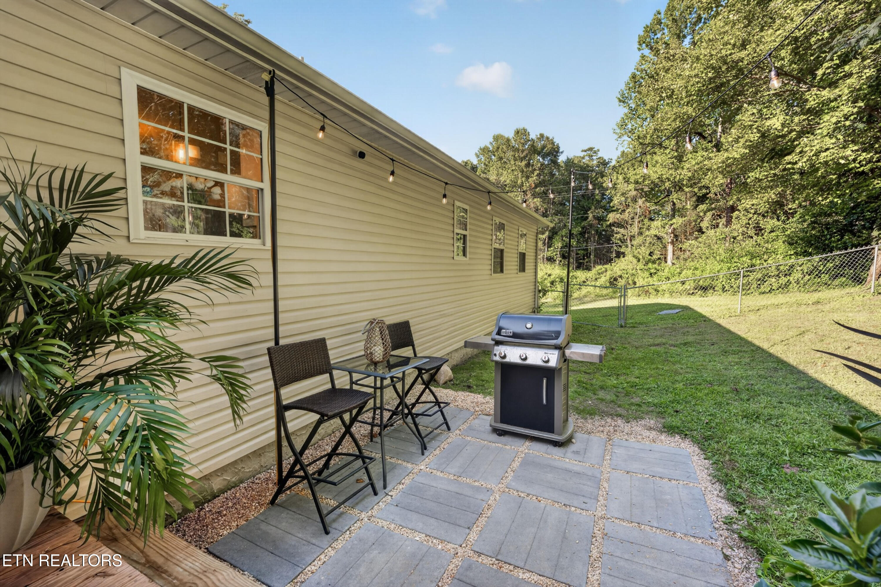 105 Cedar Circle Jacksboro TN 37757