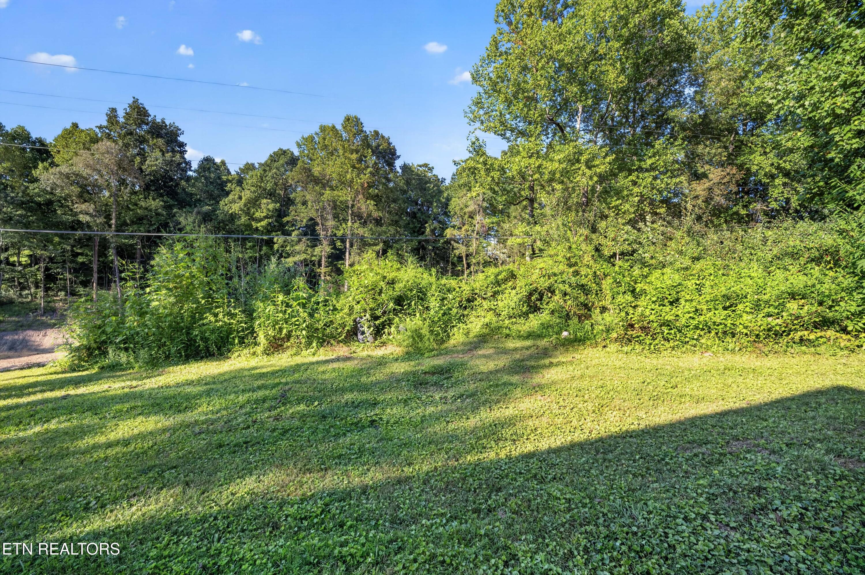 105 Cedar Circle Jacksboro TN 37757