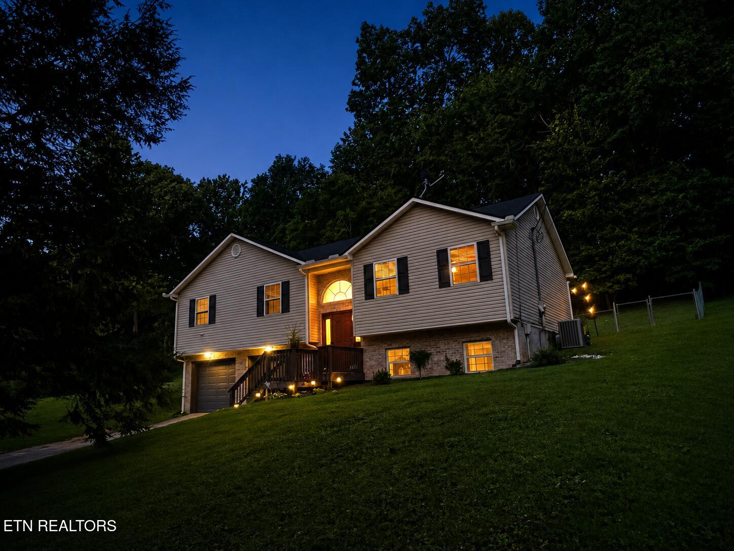 105 Cedar Circle Jacksboro TN 37757