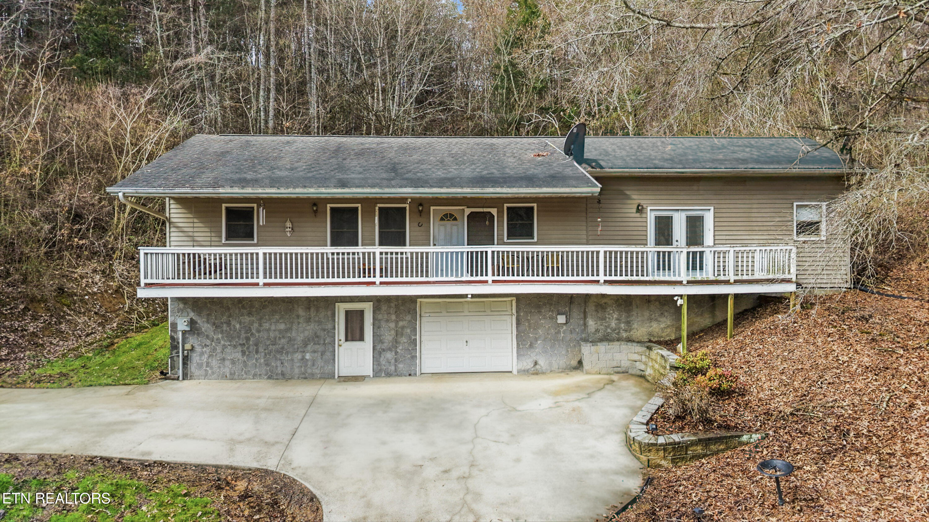 1223 Powder Springs Road Sevierville TN 37876
