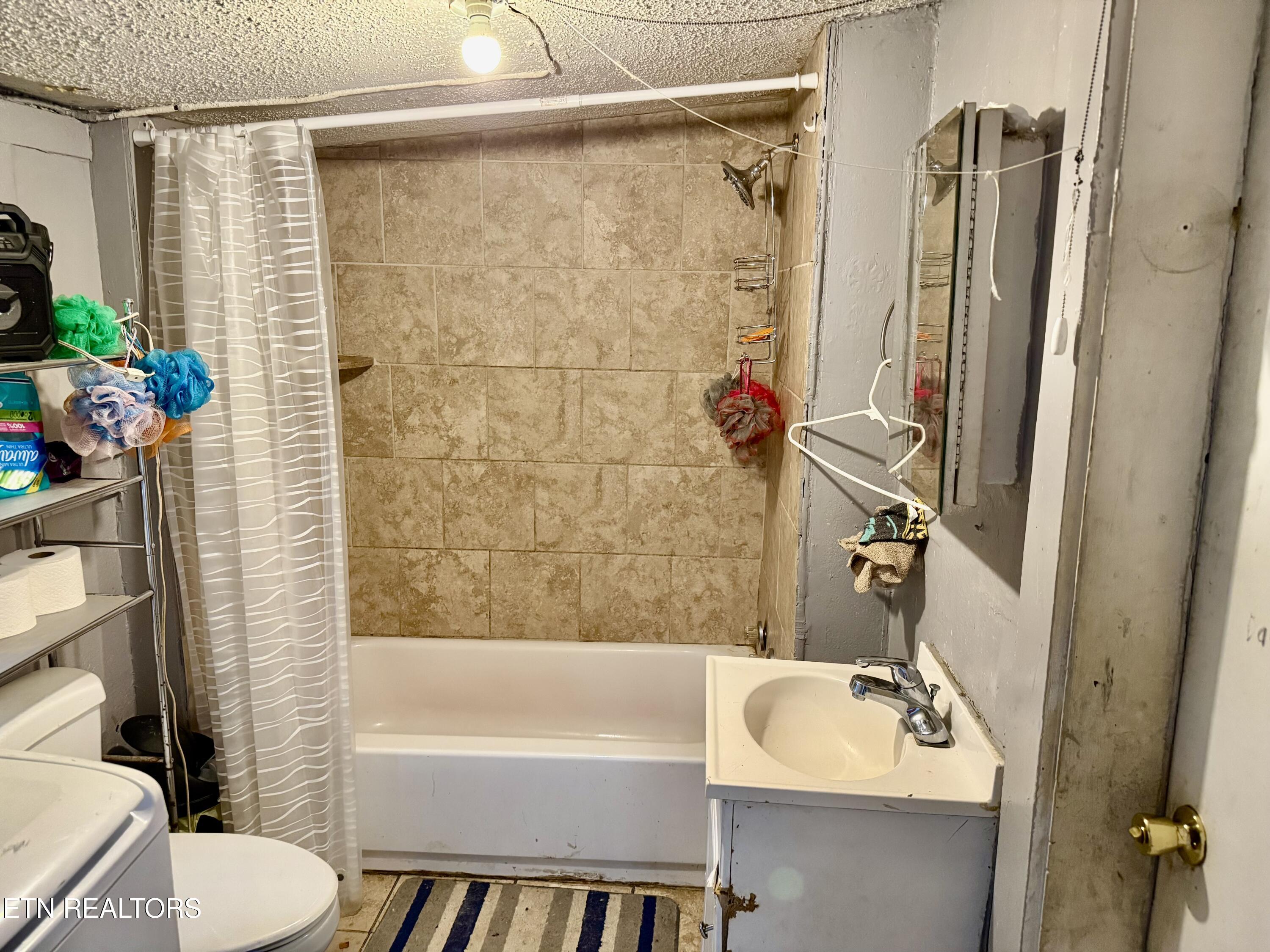 2101 Lawson Avenue Knoxville TN 37917