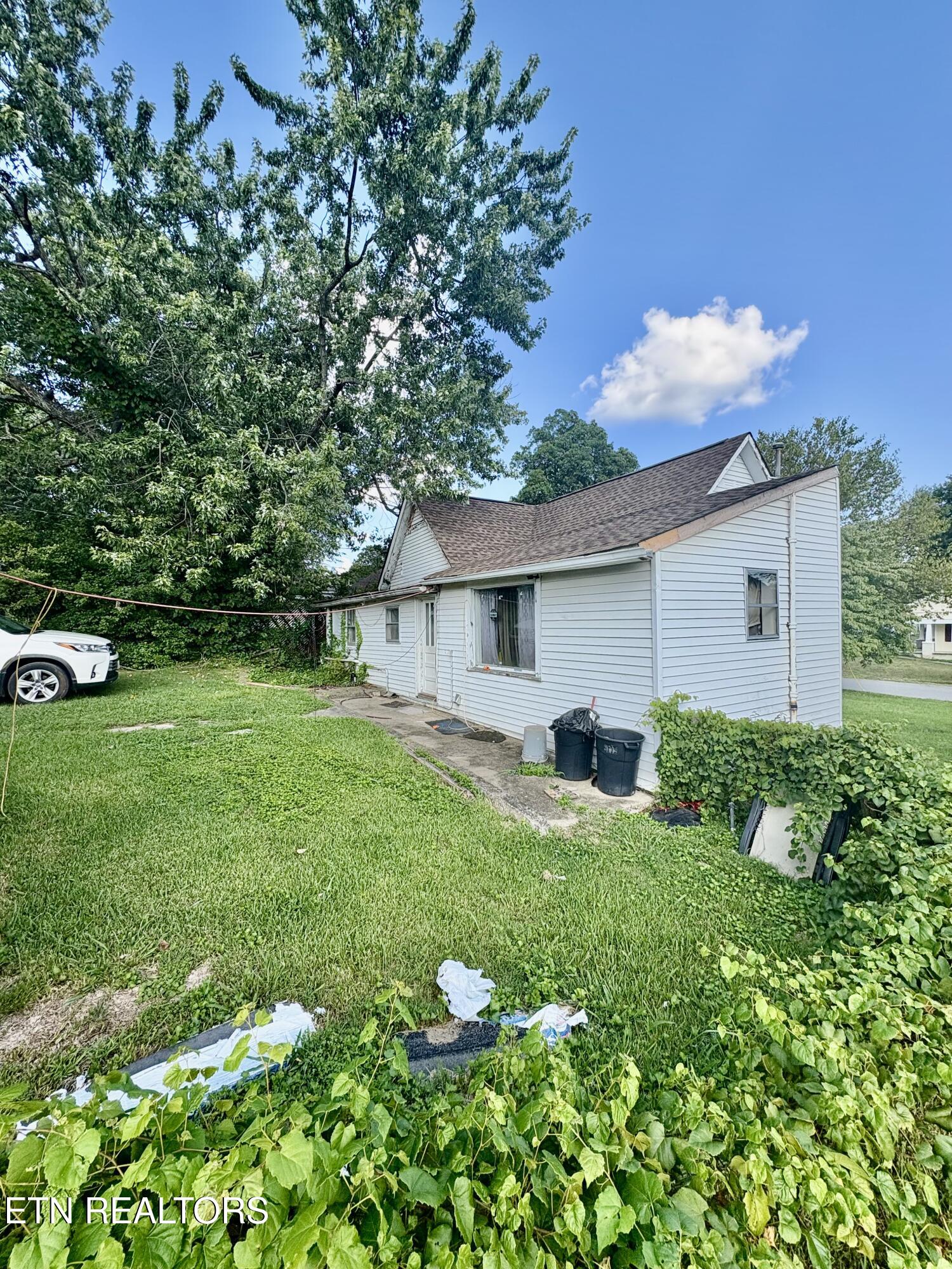 2101 Lawson Avenue Knoxville TN 37917