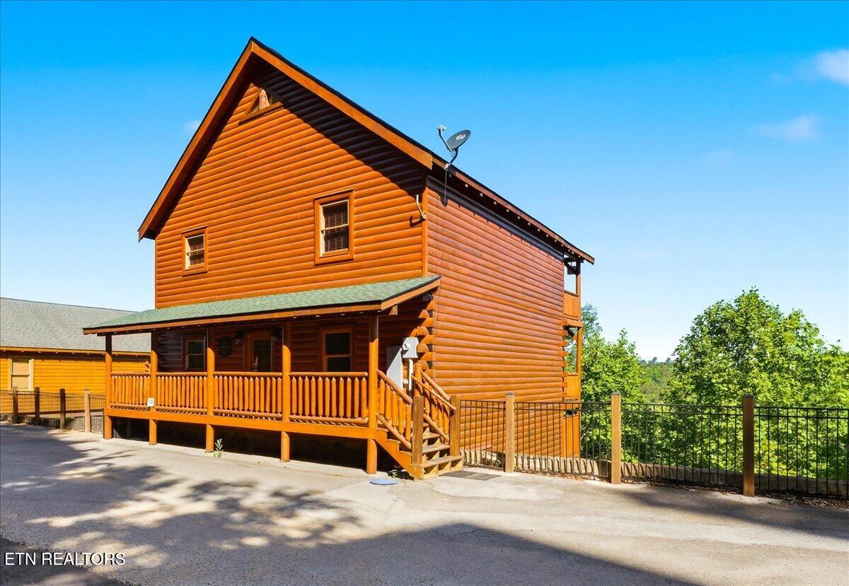 1717 High Rock Way Sevierville TN 37862