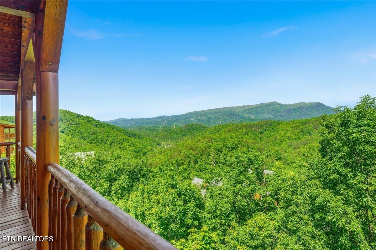1717 High Rock Way Sevierville TN 37862