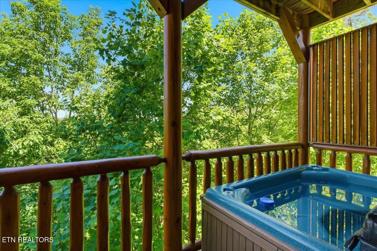 1717 High Rock Way Sevierville TN 37862