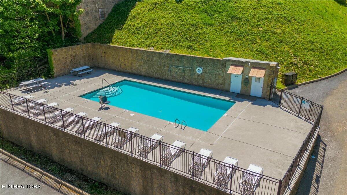 1717 High Rock Way Sevierville TN 37862