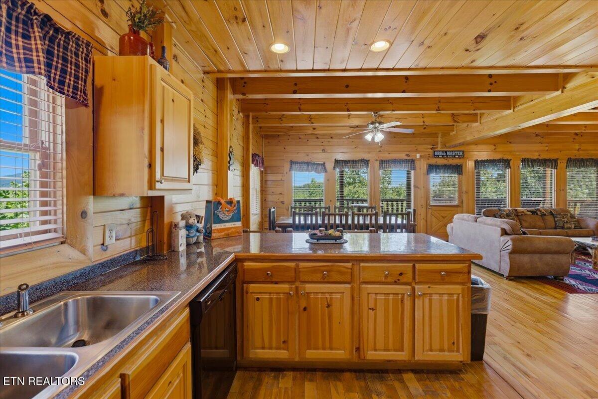 1717 High Rock Way Sevierville TN 37862