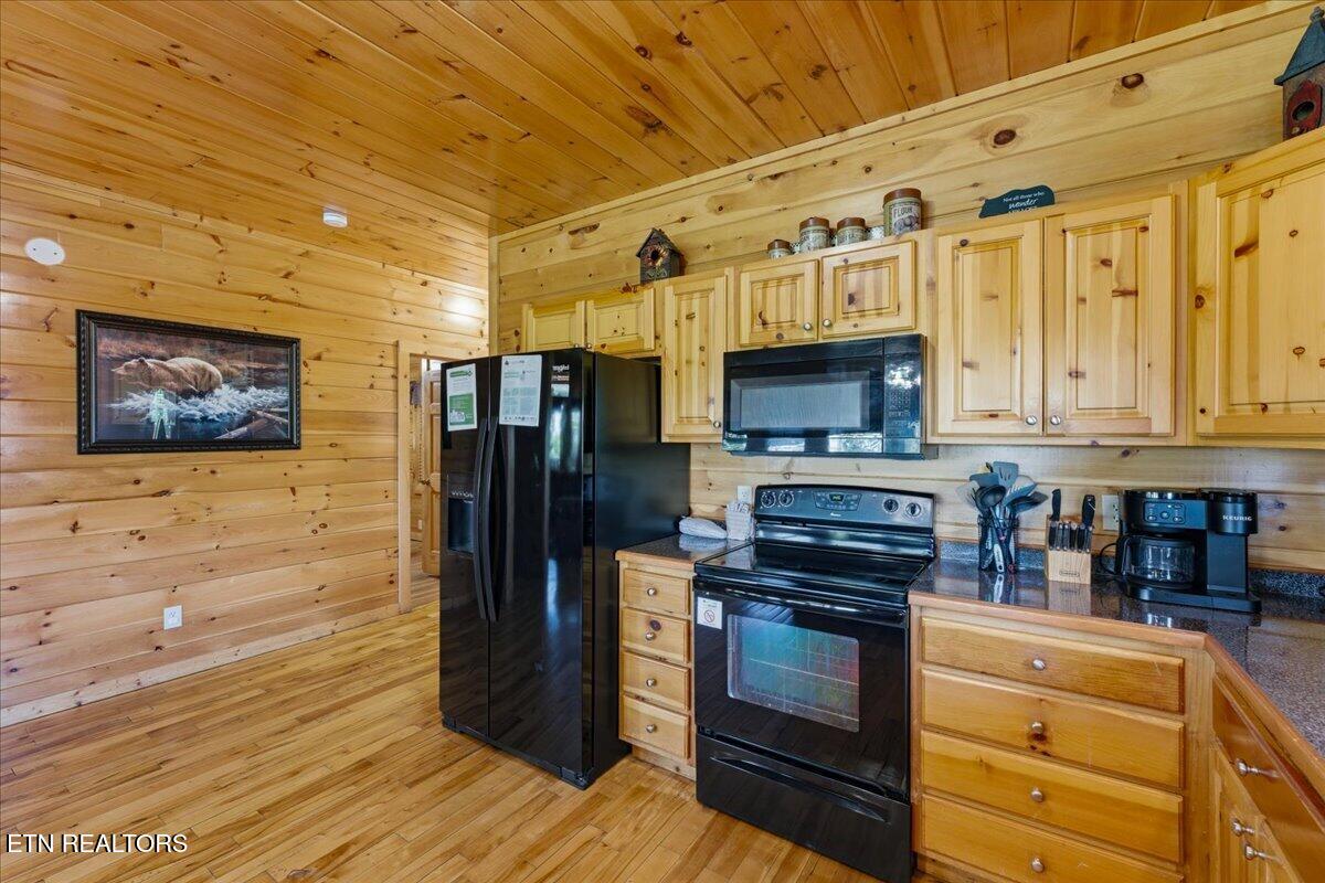 1717 High Rock Way Sevierville TN 37862