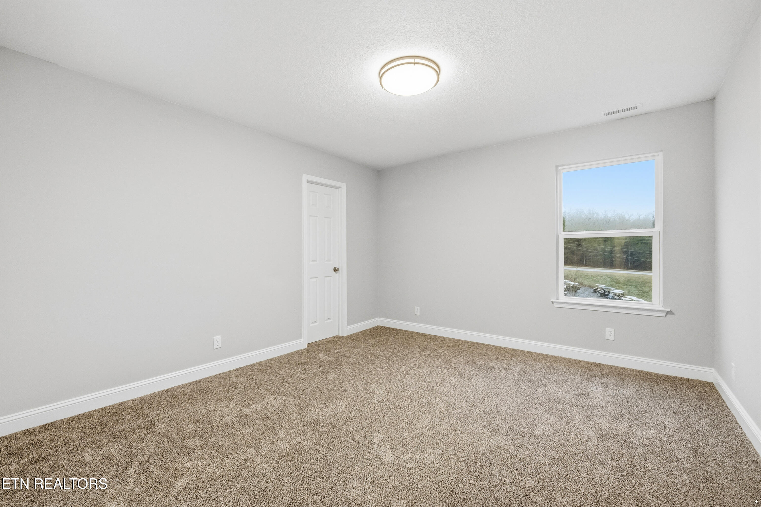 542 Reserve Way Dandridge TN 37725