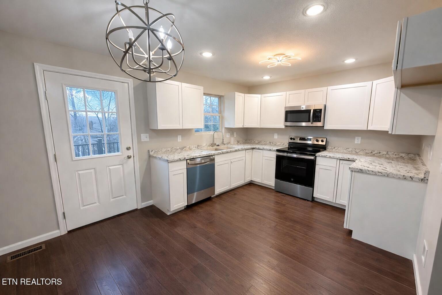 264 Wilberforce Avenue Oak Ridge TN 37830